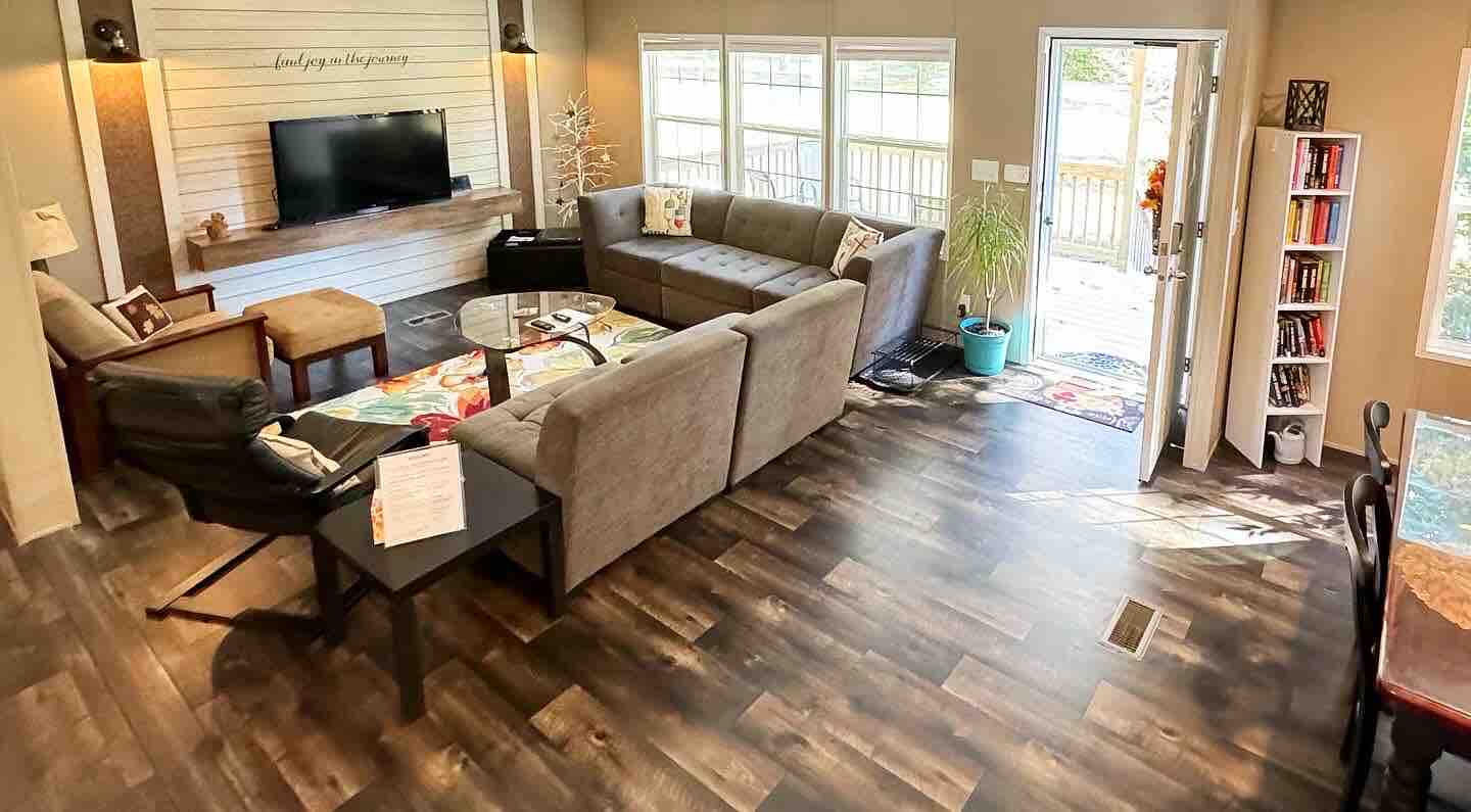 Warrenton Getaway. A quiet home away from home.