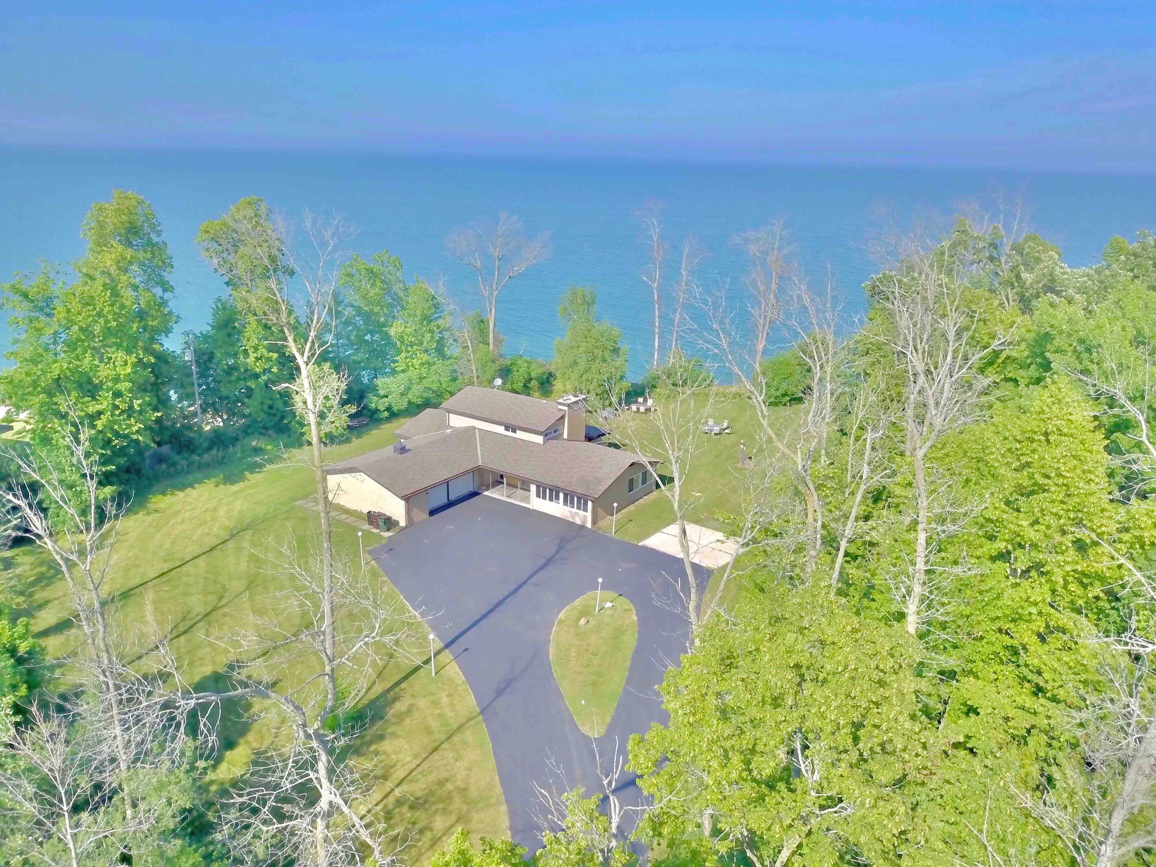LAKE MICHIGAN LAKEFRONT ESTATE! STUNNING PROPERTY Houses for Rent in