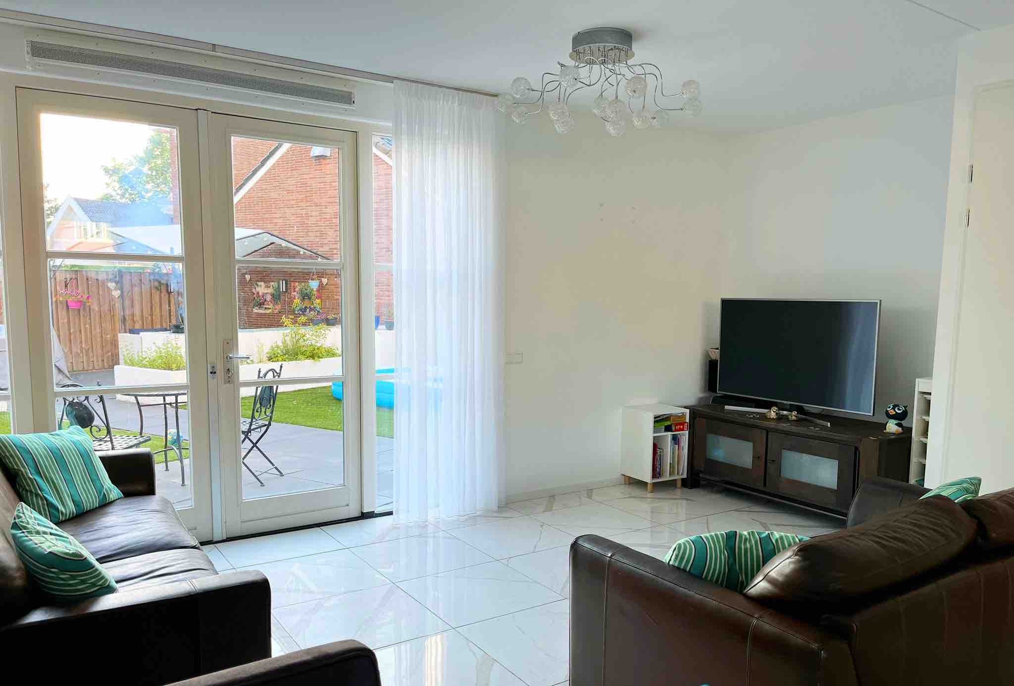 Cheerful 2-bedroom home - free parking on premises โ Rotterdam stay