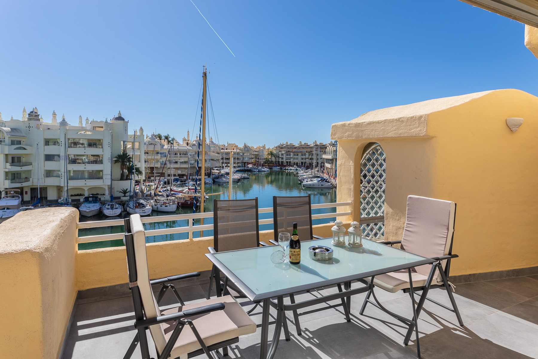 Magnifico apartamento en Puerto Marina Apartments for Rent in