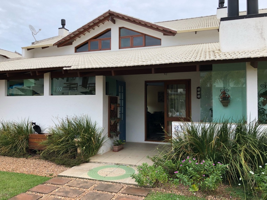 Casa Latino Americana