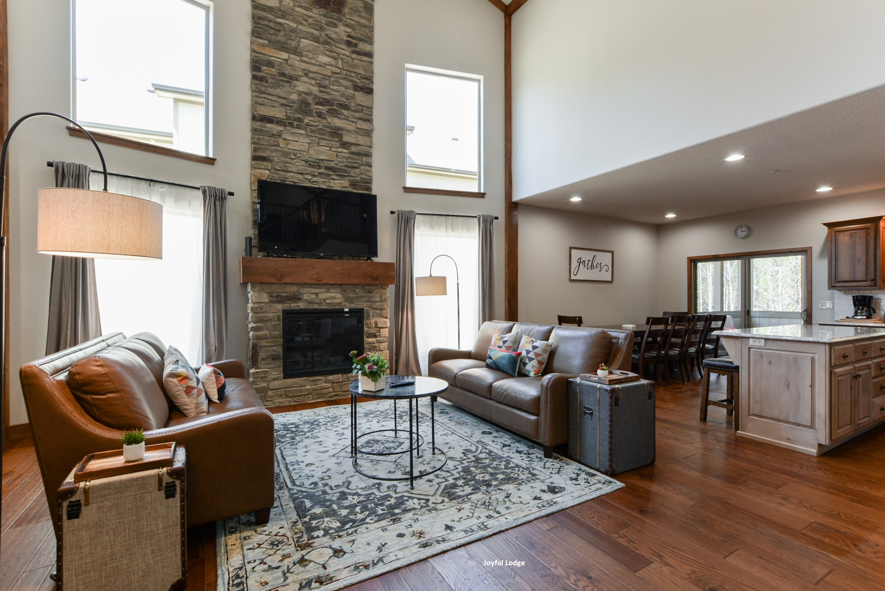 Spacious Home Great Location-2 Pools Near TBR Lake
