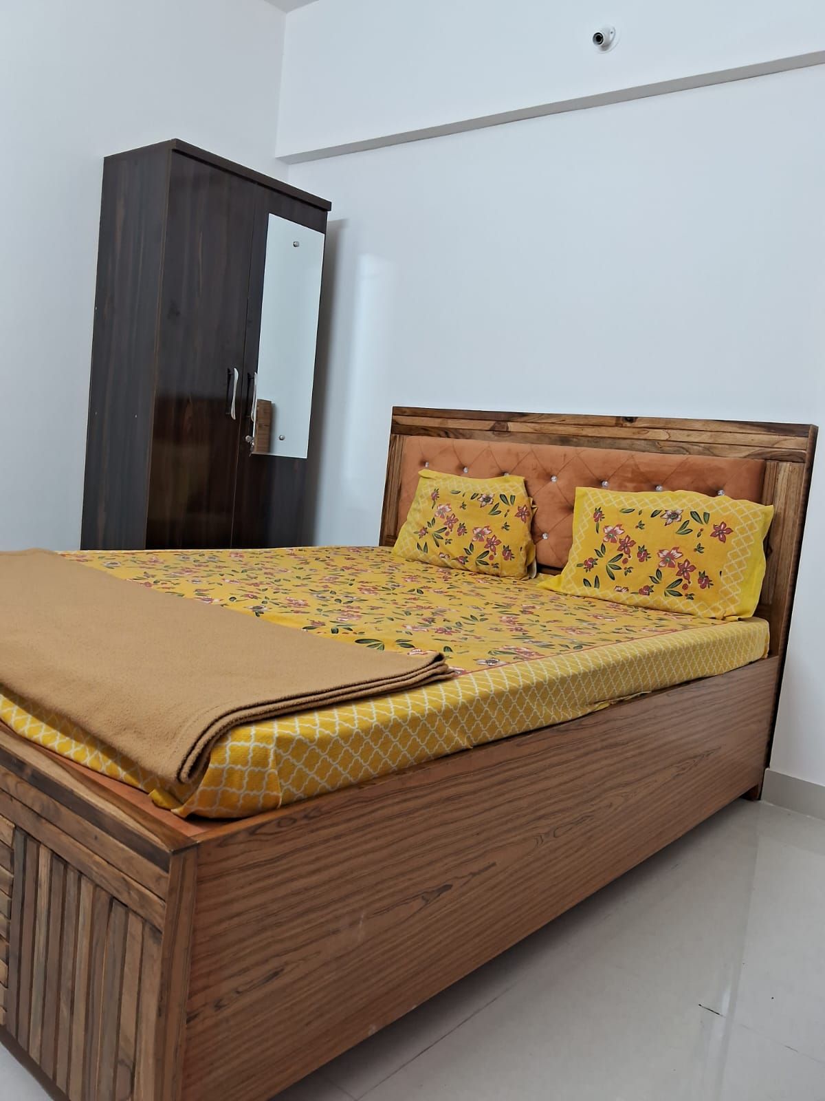 platinum park 
1 bhk