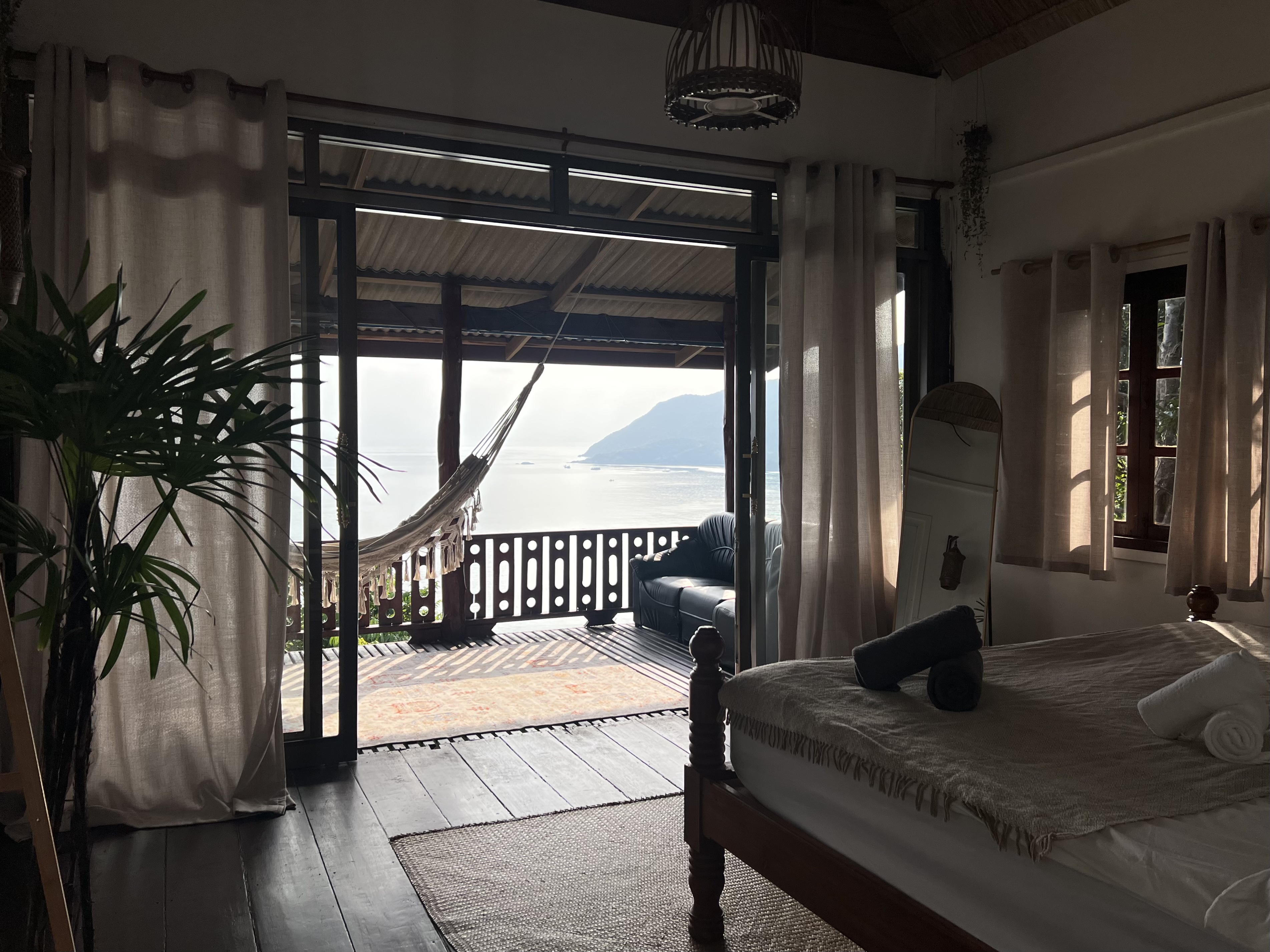 Hidden Viewpoint House