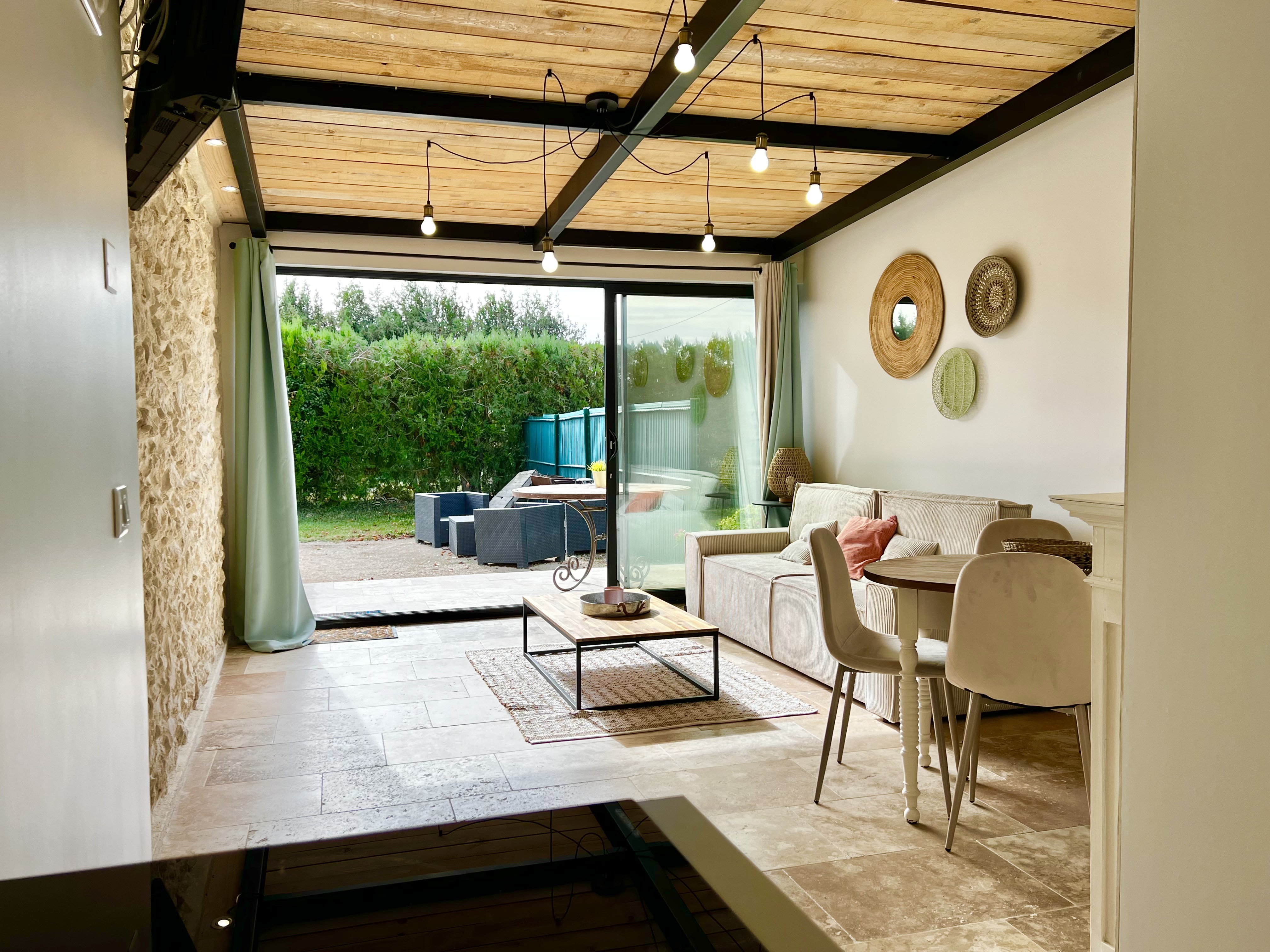 New cottage in Provencal farmhouse in the countryside