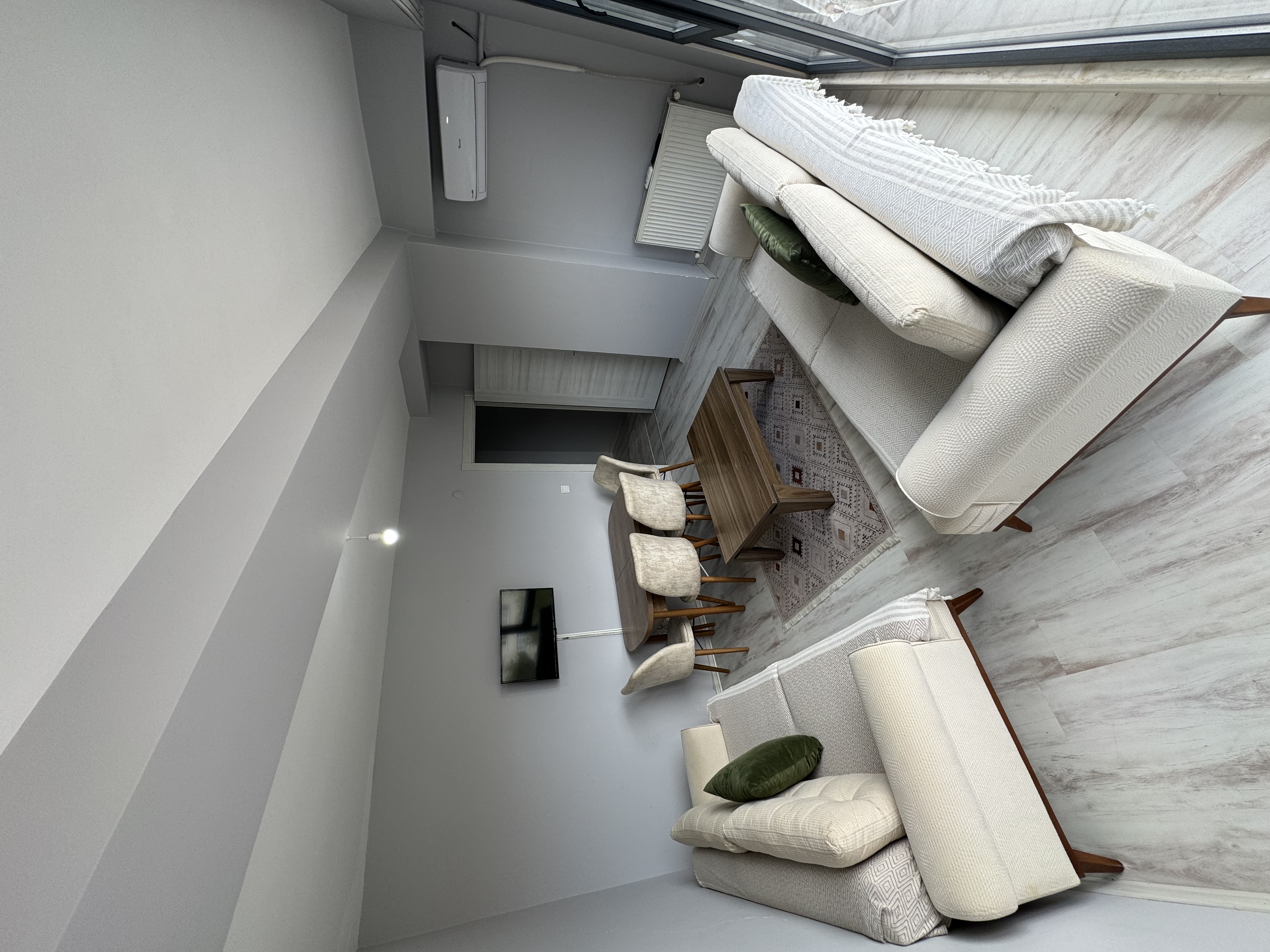 Ümraniye Bazaar Comfortable Luxury 1+1 View Apartment