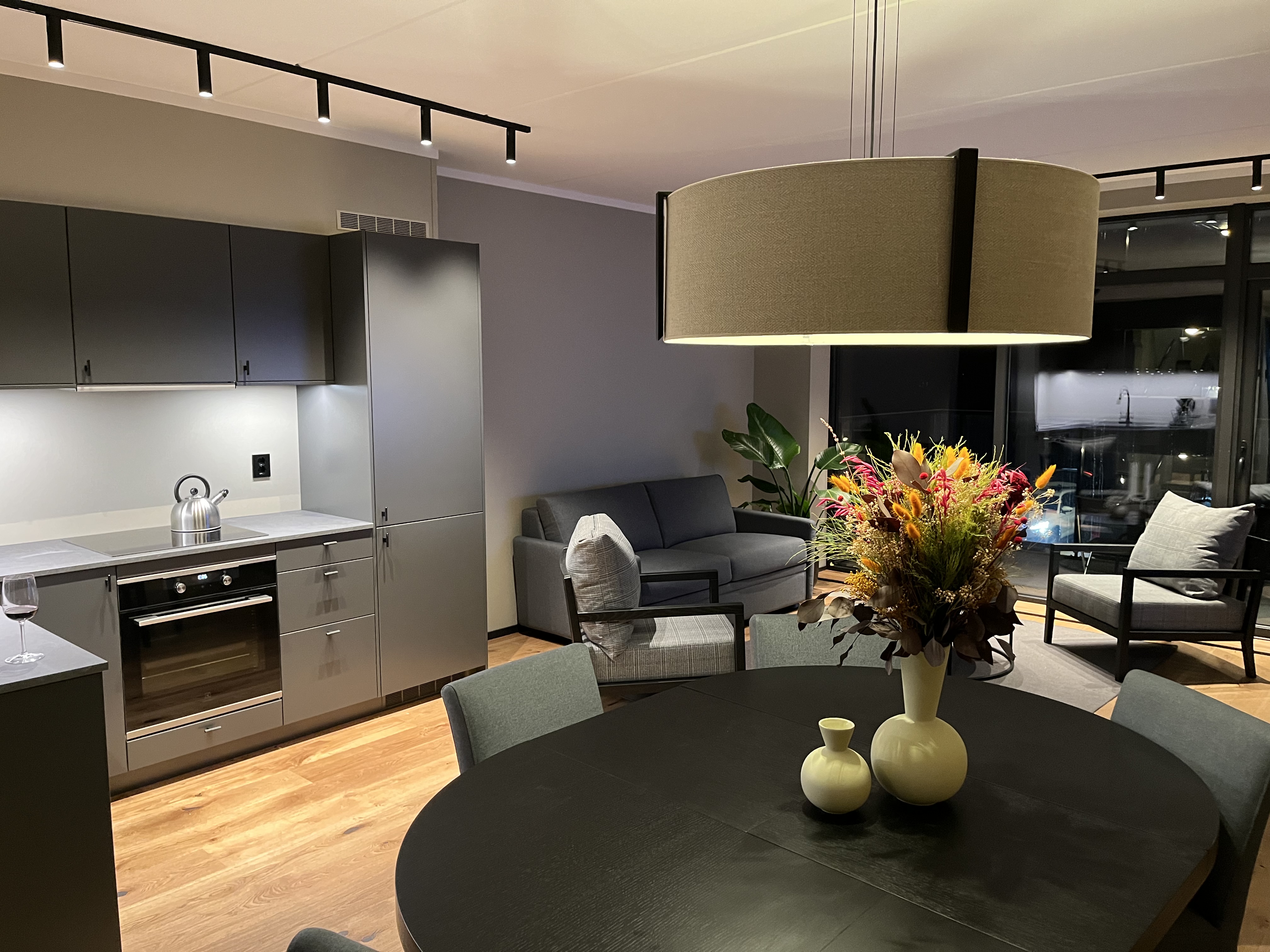 Pool | Gym | 2 Bathrooms | Walking Distance Geilo Station