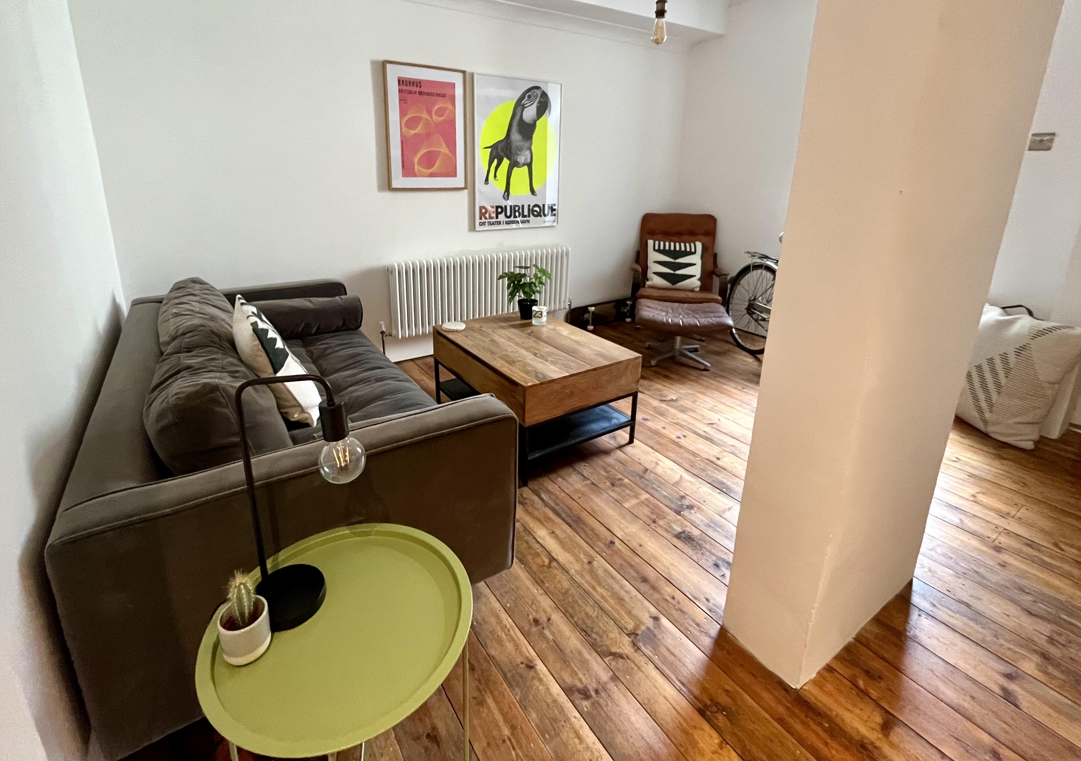 Minimal beach flat on Lido Rd