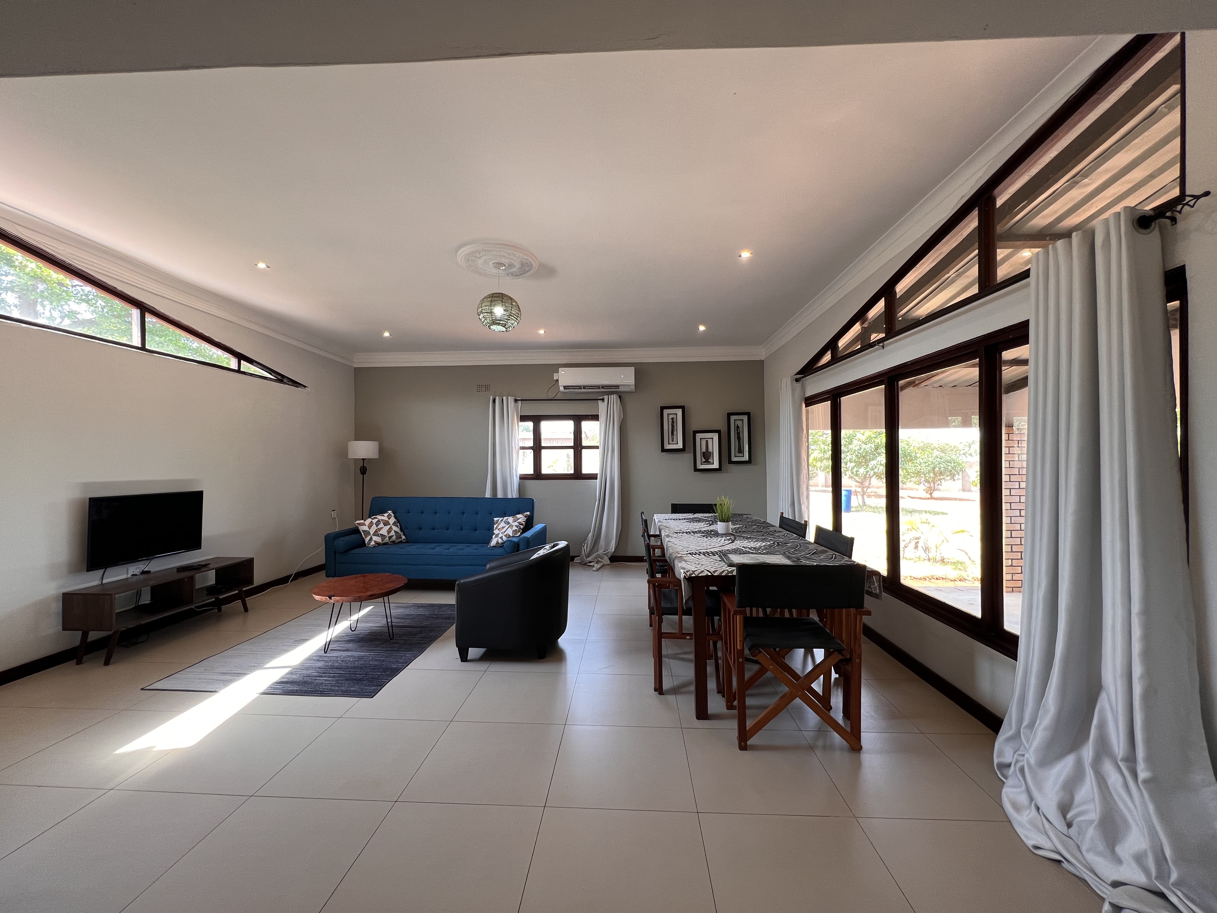 Bantuz House