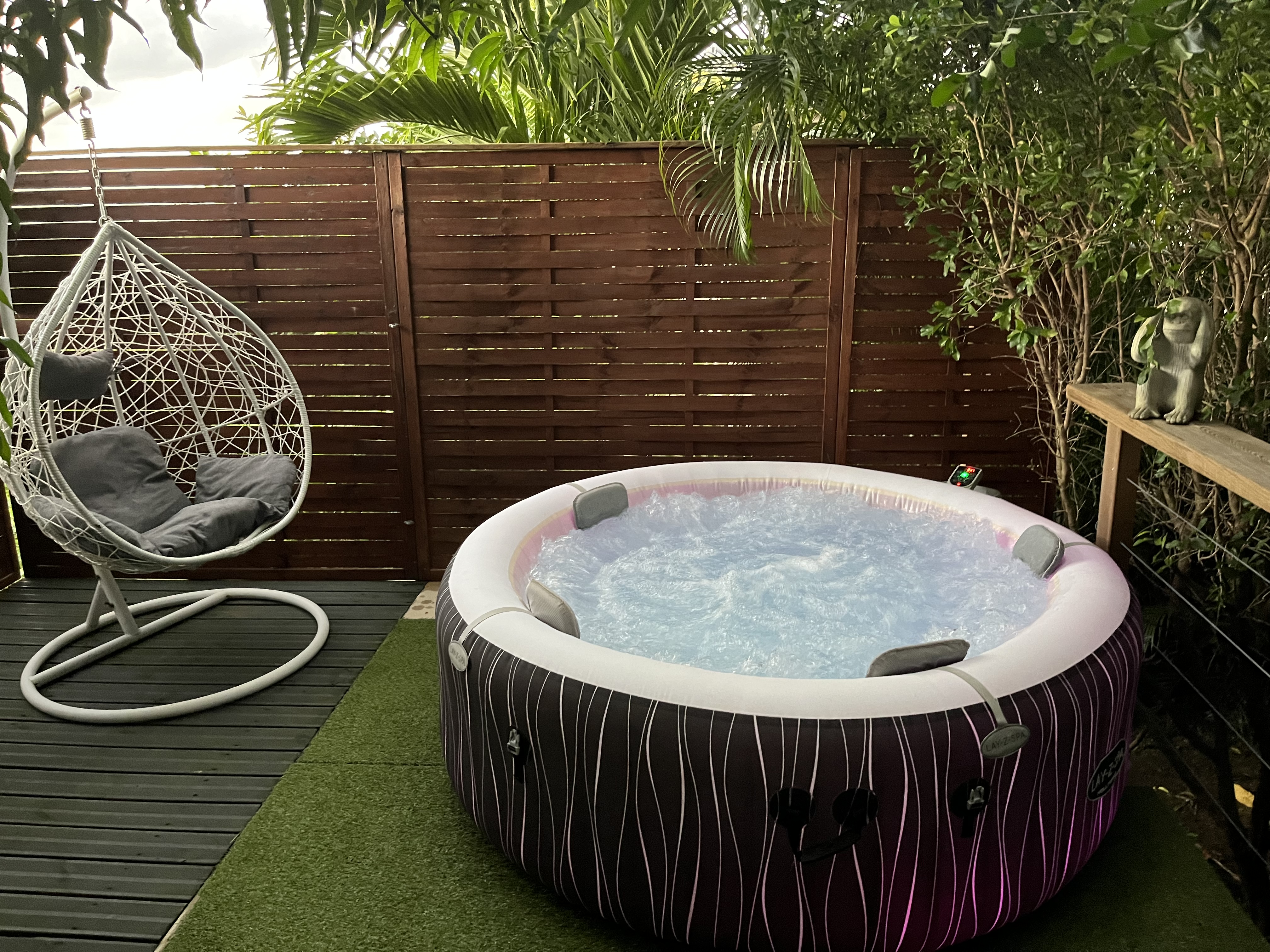 Abù Paradise jacuzzi & bathtub island