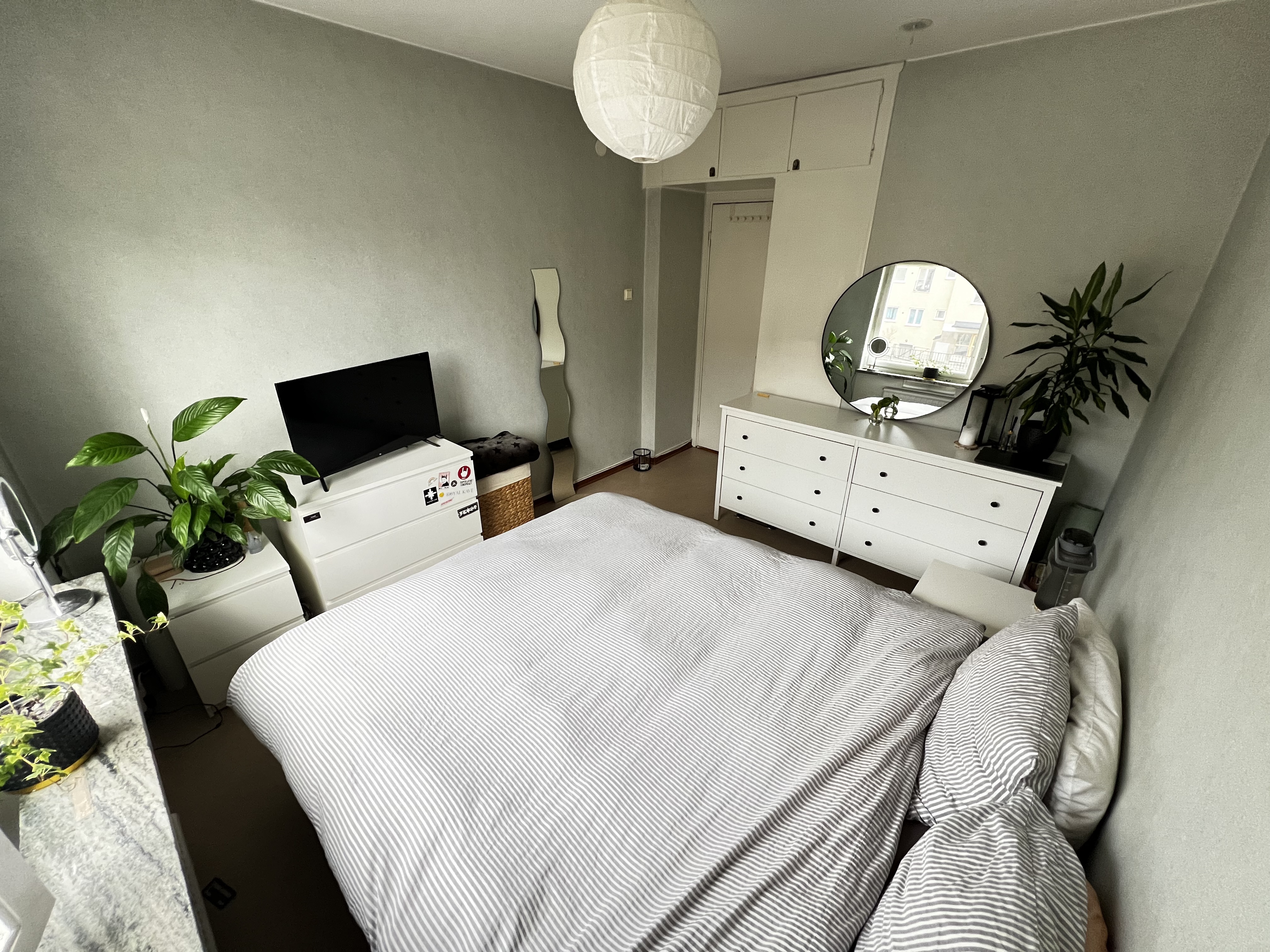 Private bedroom near Älvsjö - Female/Couples only