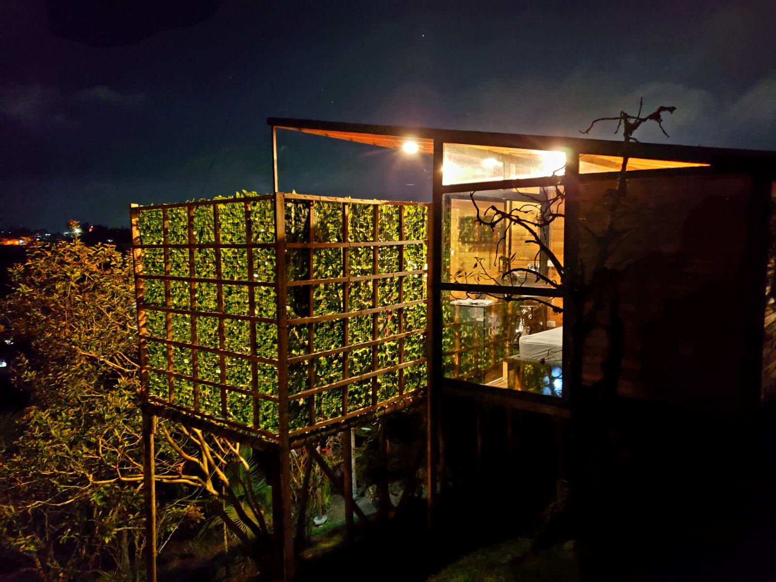 Tower Glamping - BBQ/Hot Tub - Cabin 1