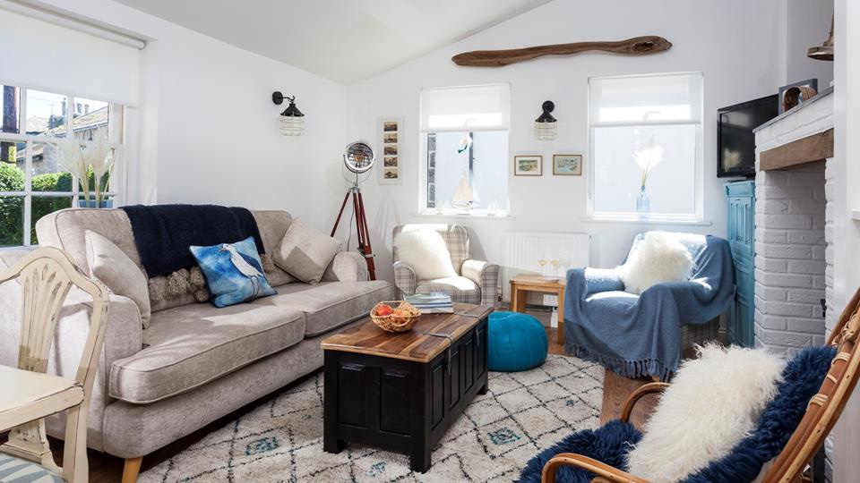 Tom’s Harbour Light cosy cottage