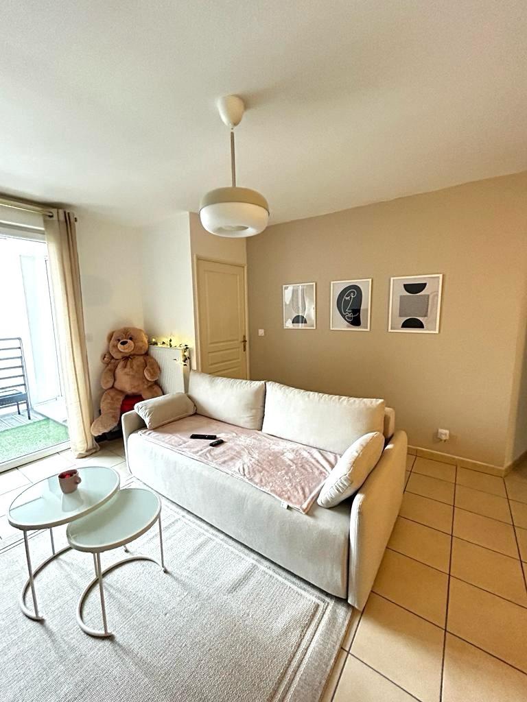 Nice T2 - 2 to 4 pers. Lyon 8