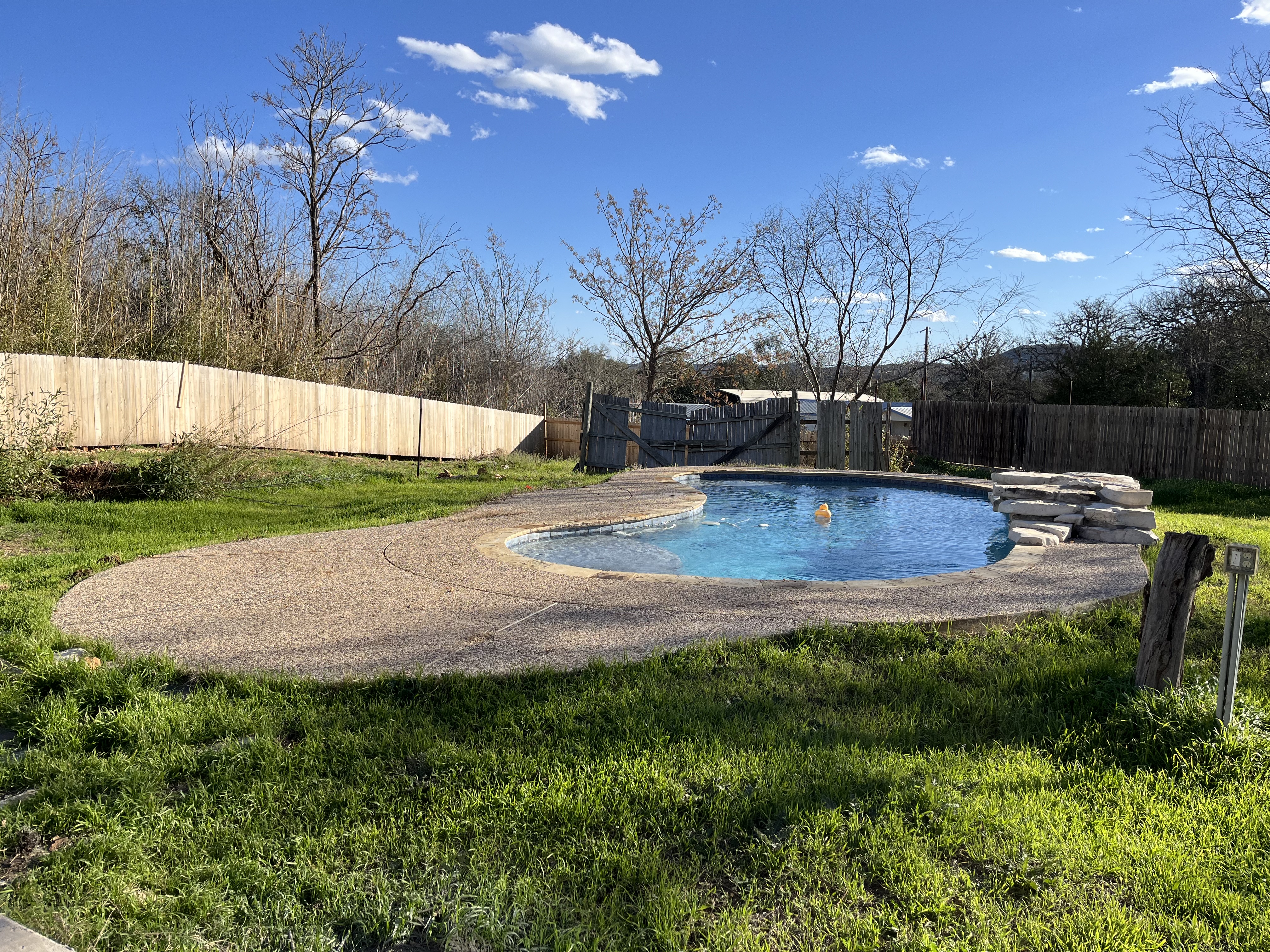 Bandera Texas Rooster Cogburn’s Guesthouse w/ Pool