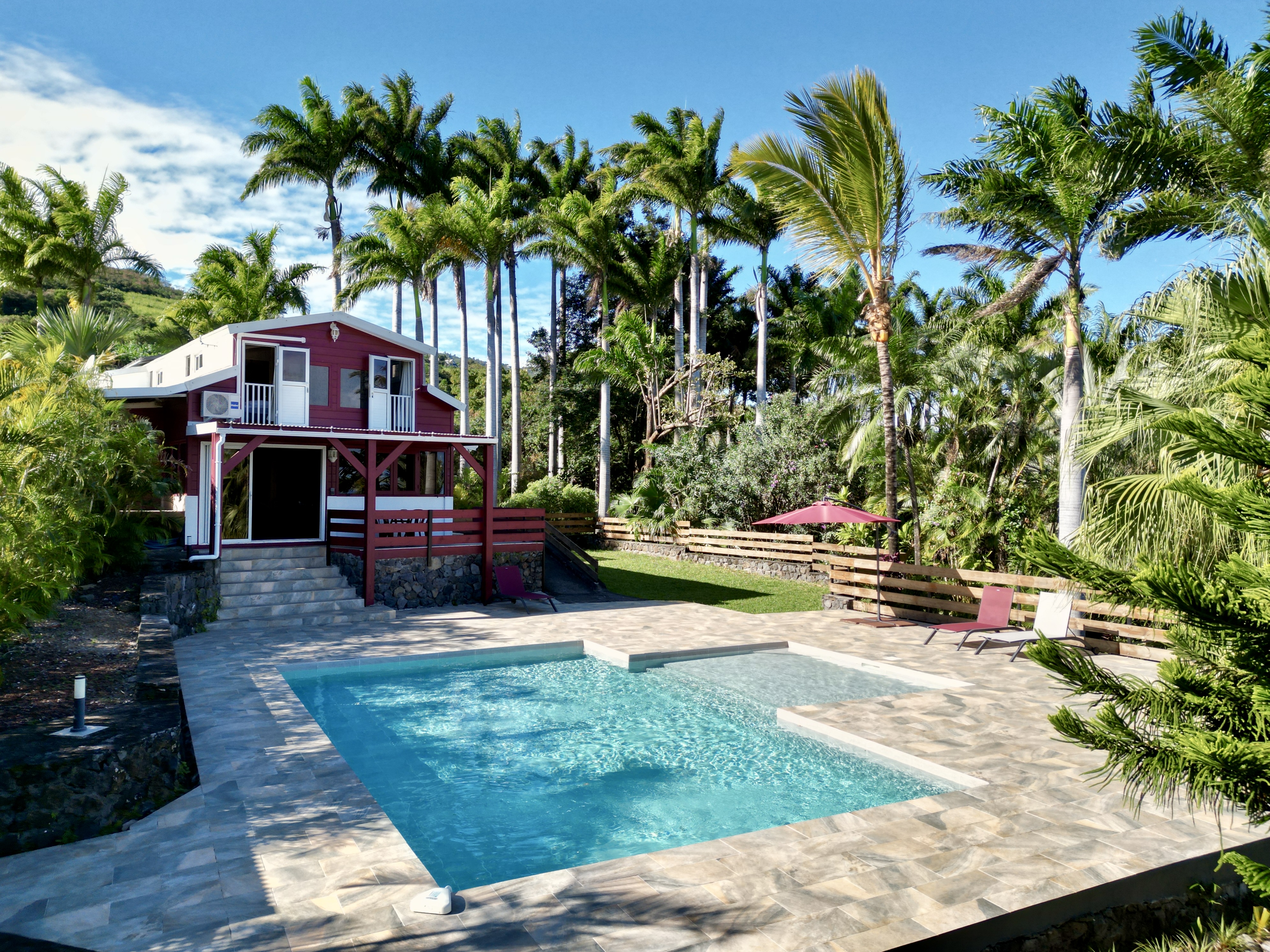 Bungalow with private pool in Étang-Salé