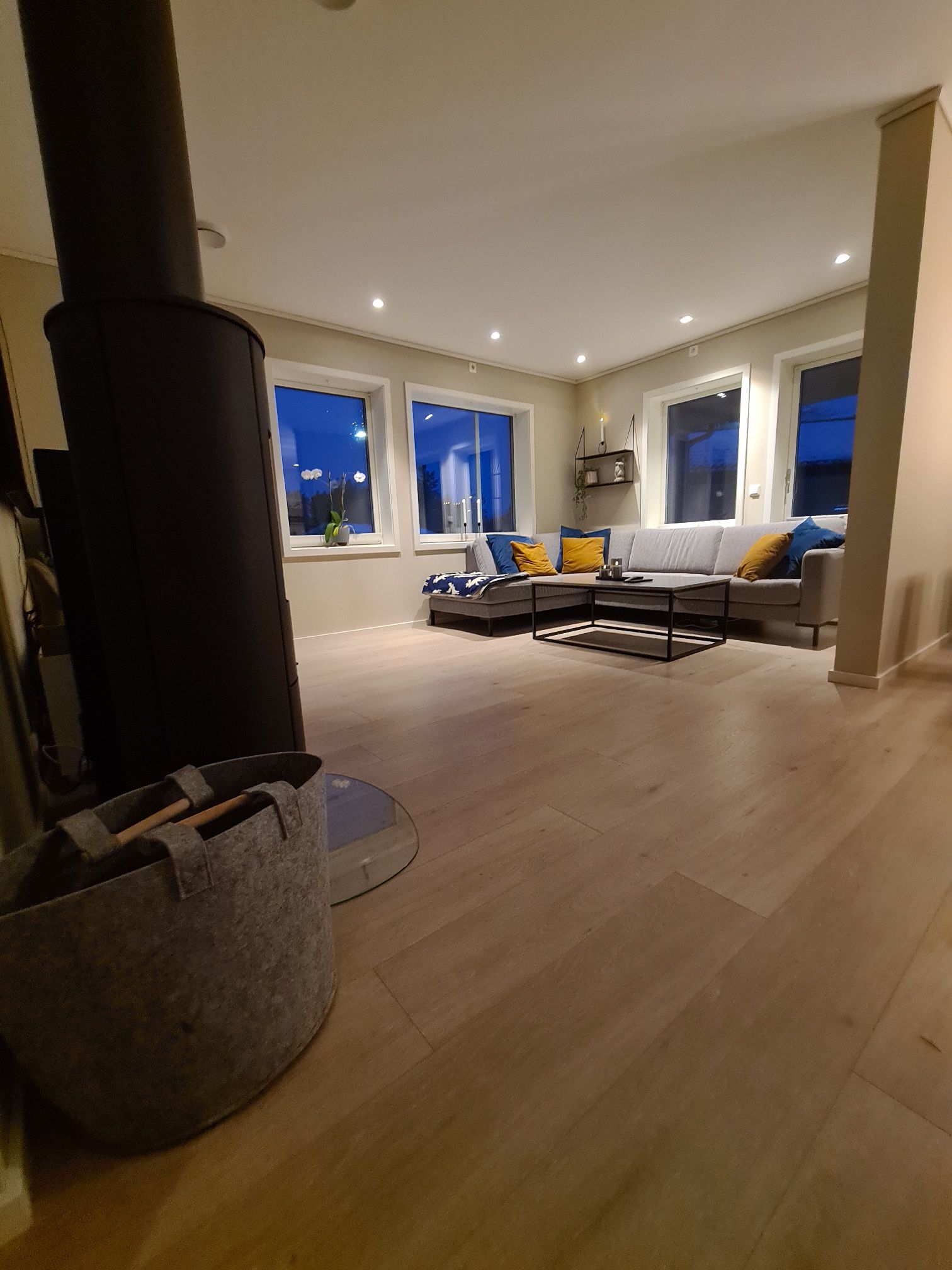 Bright and modern apartment