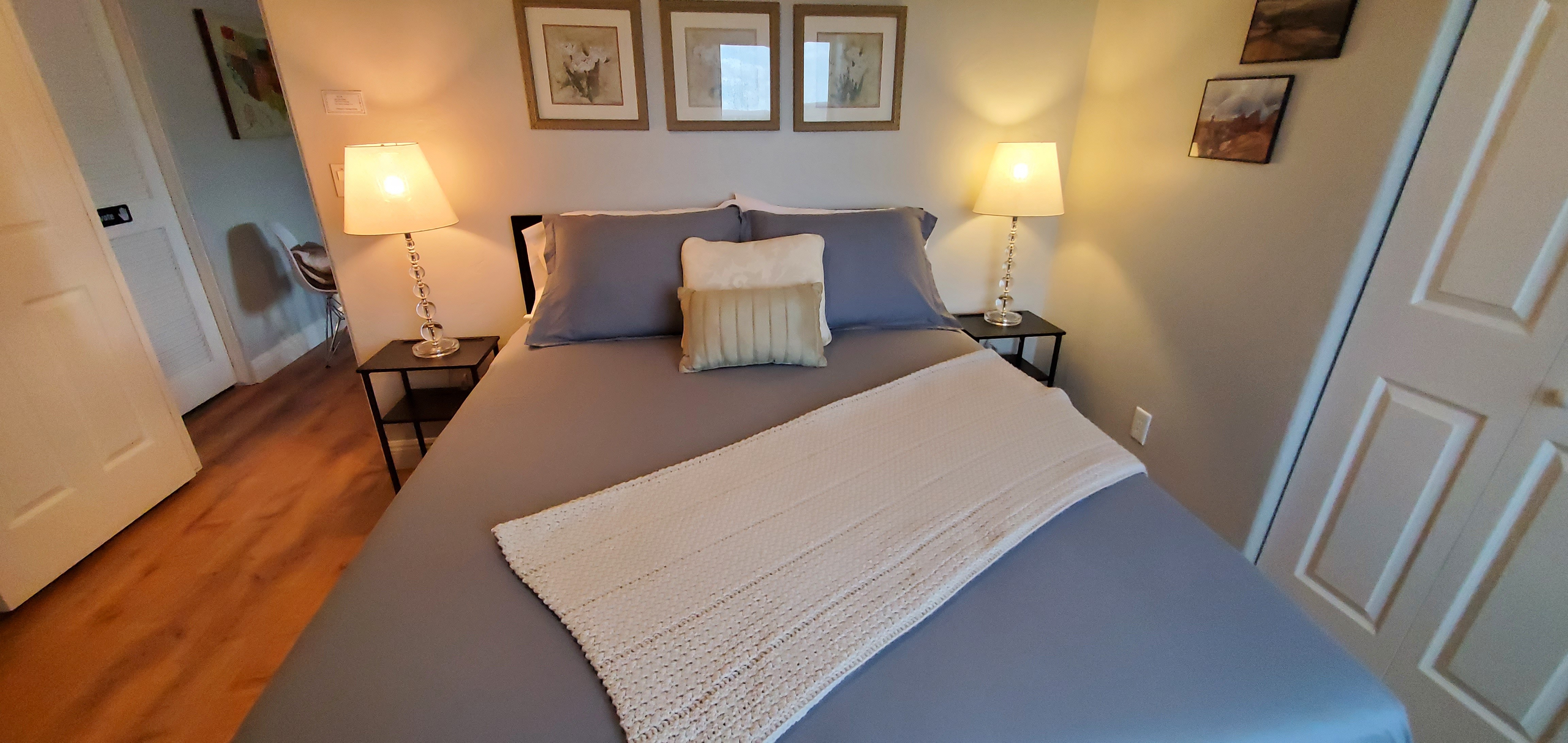 Zion Retro Retreat-2 BdRm Home w/FULL Kitchen