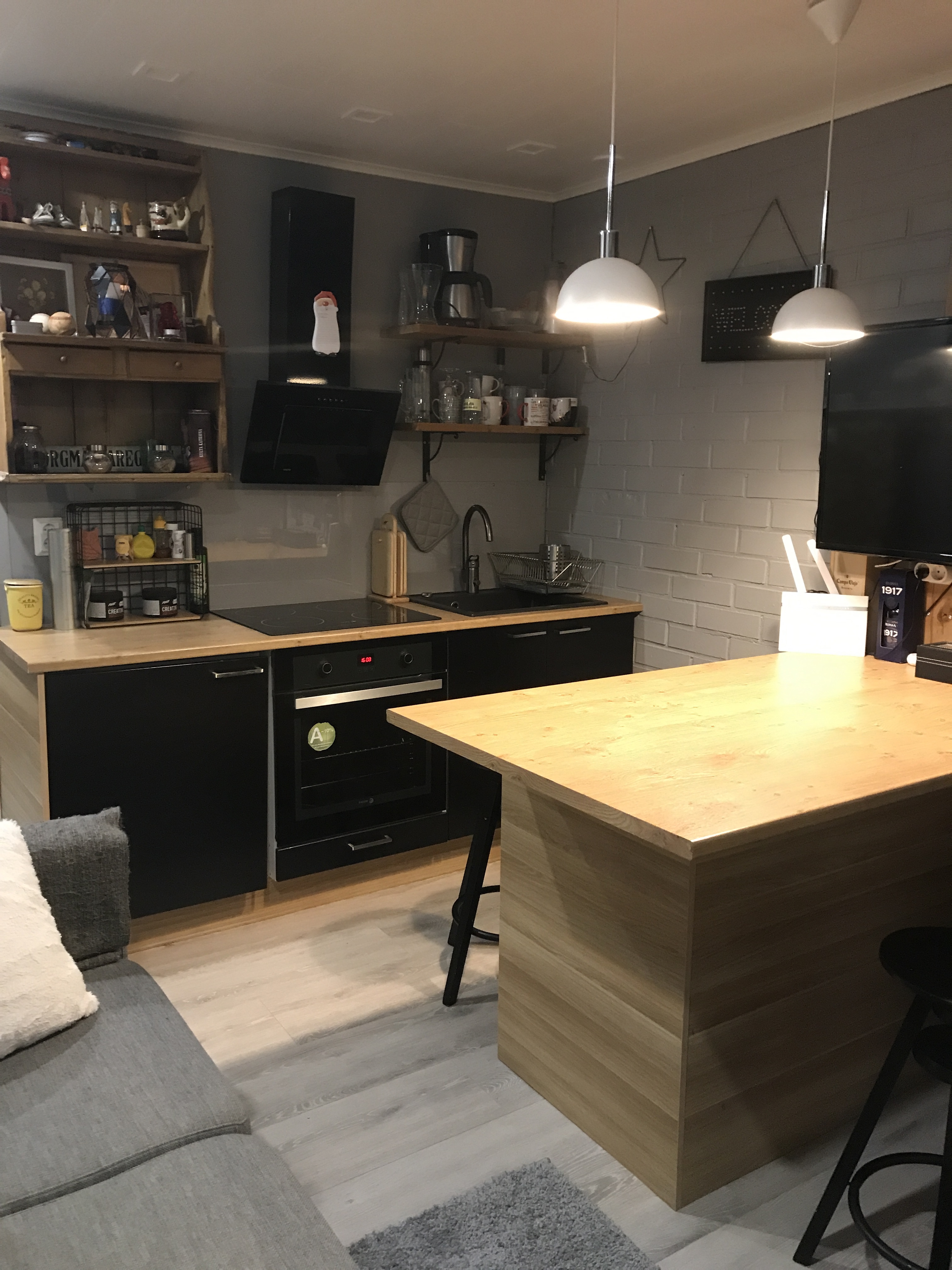 A cosy and compact residence