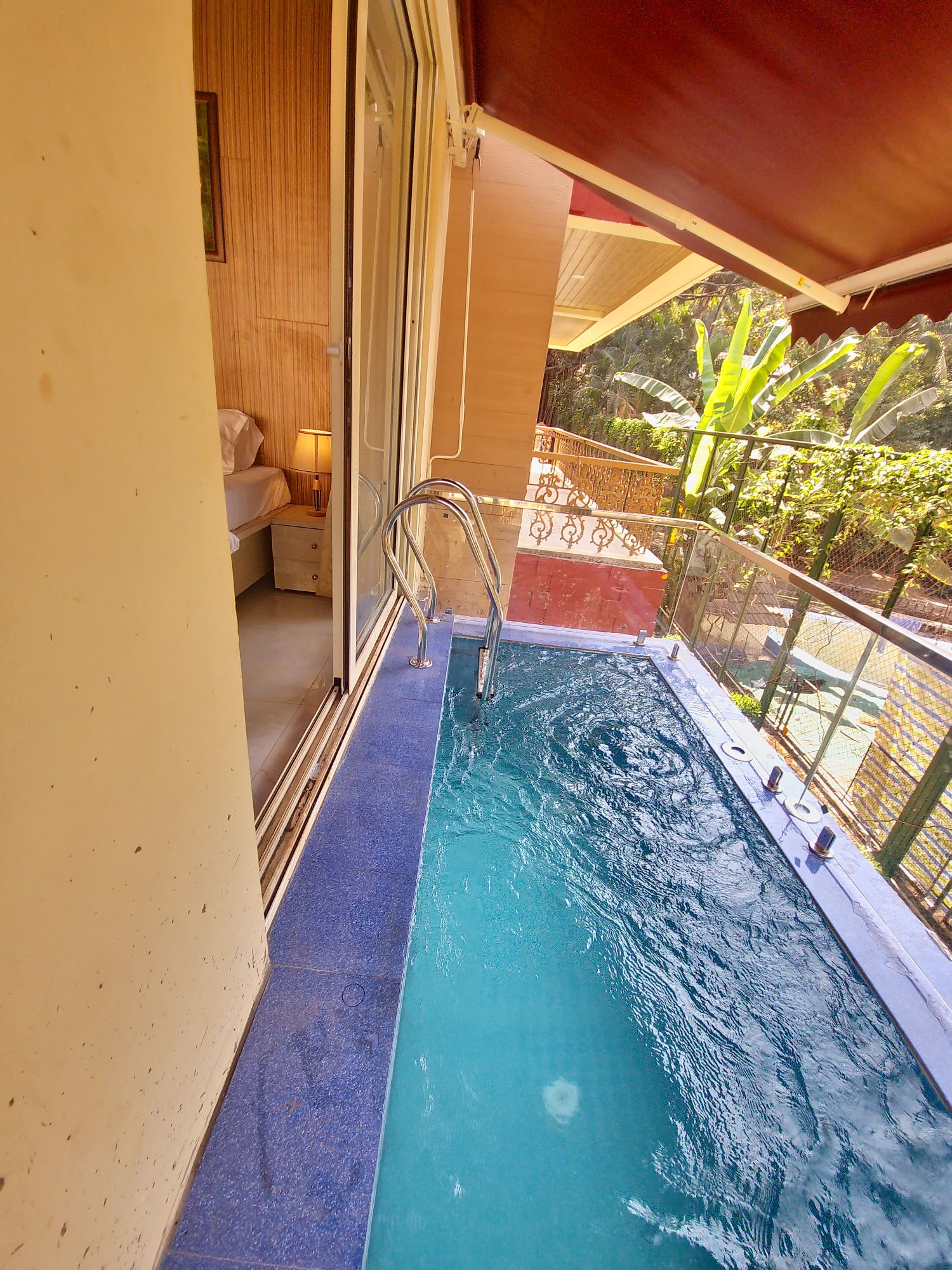 Luxe Private Pool apartment