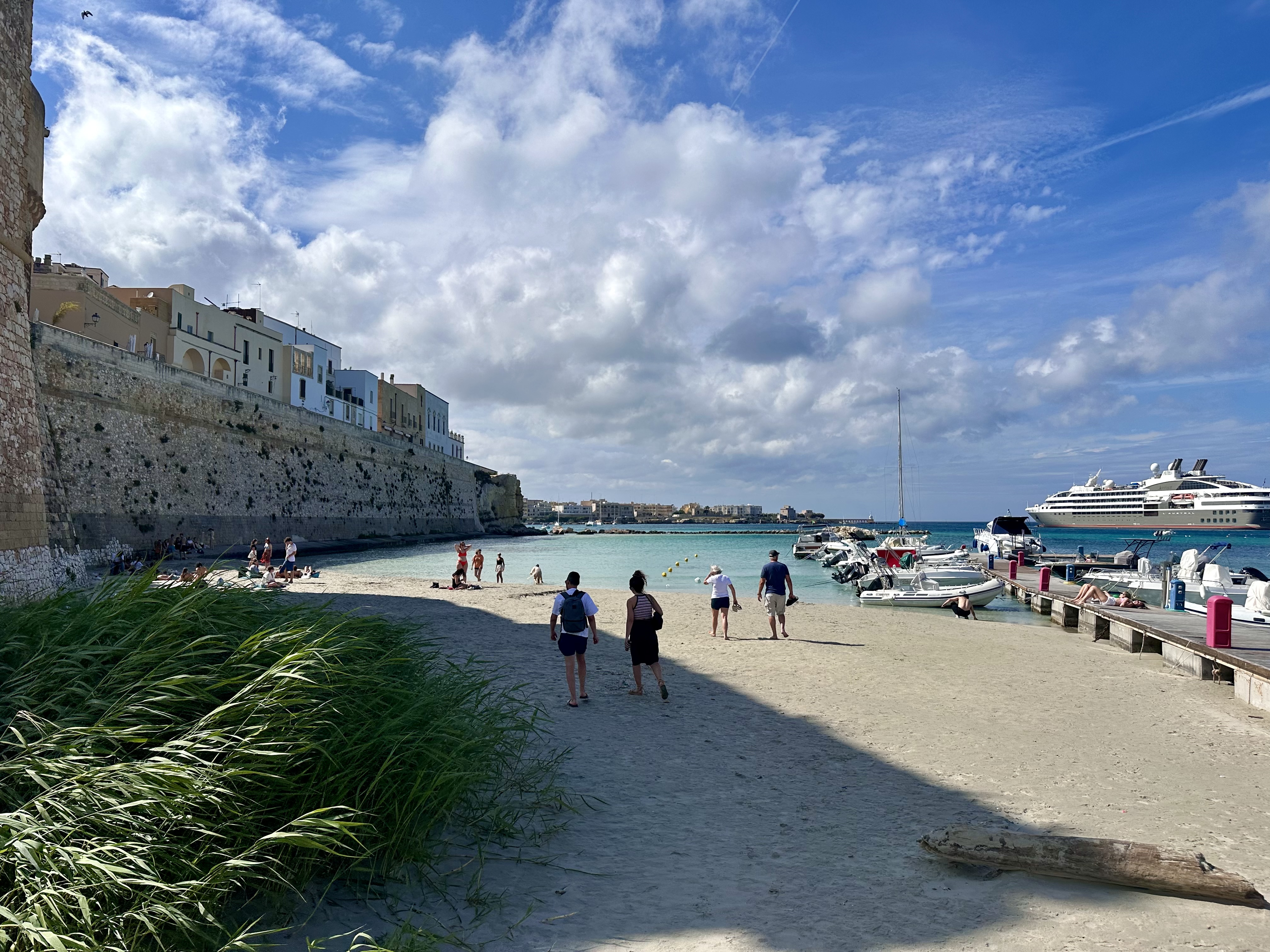 Apartment 20 metres from the beach and the centre