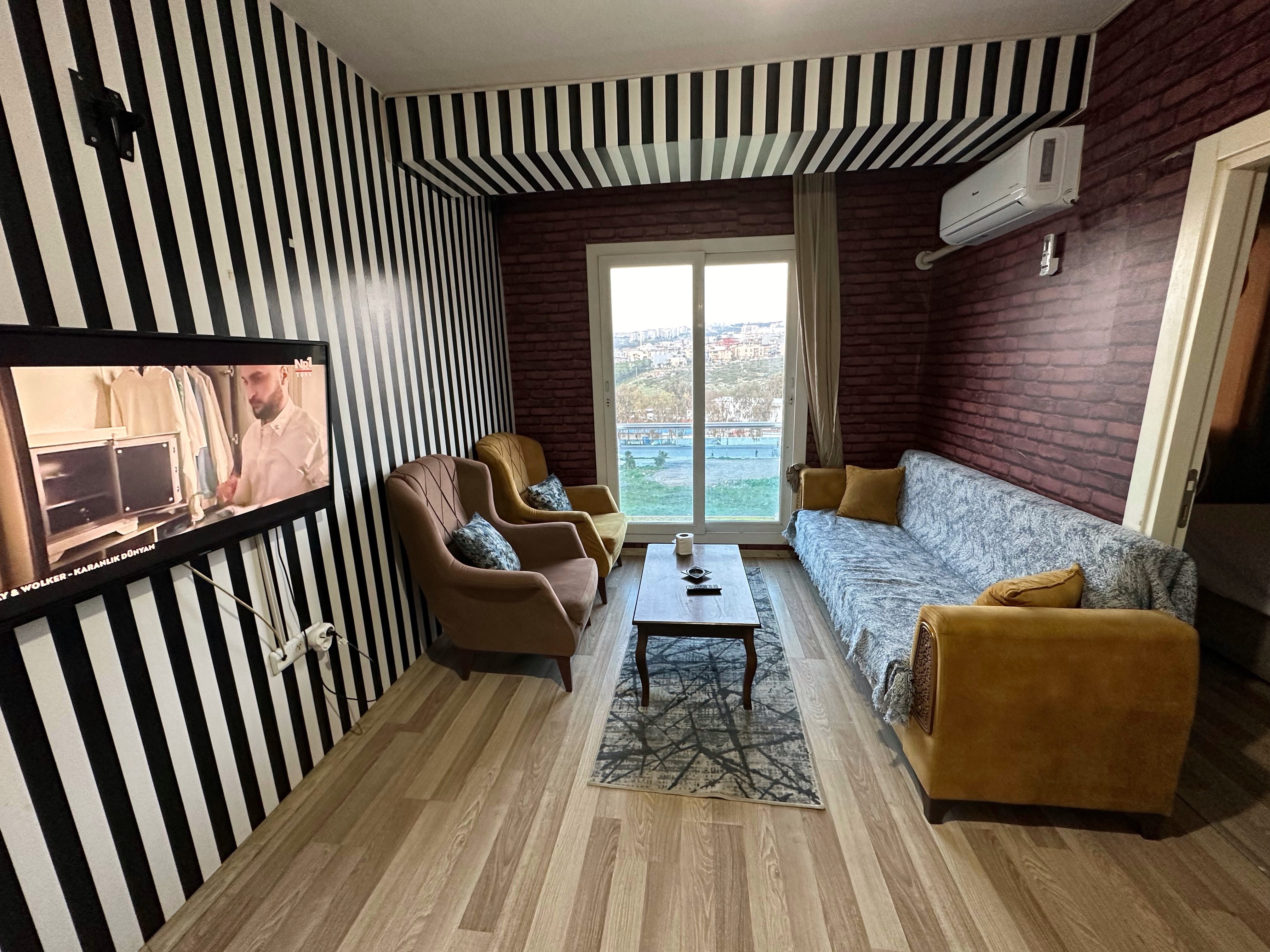 Daily luxury rooms in the center of Izmir
