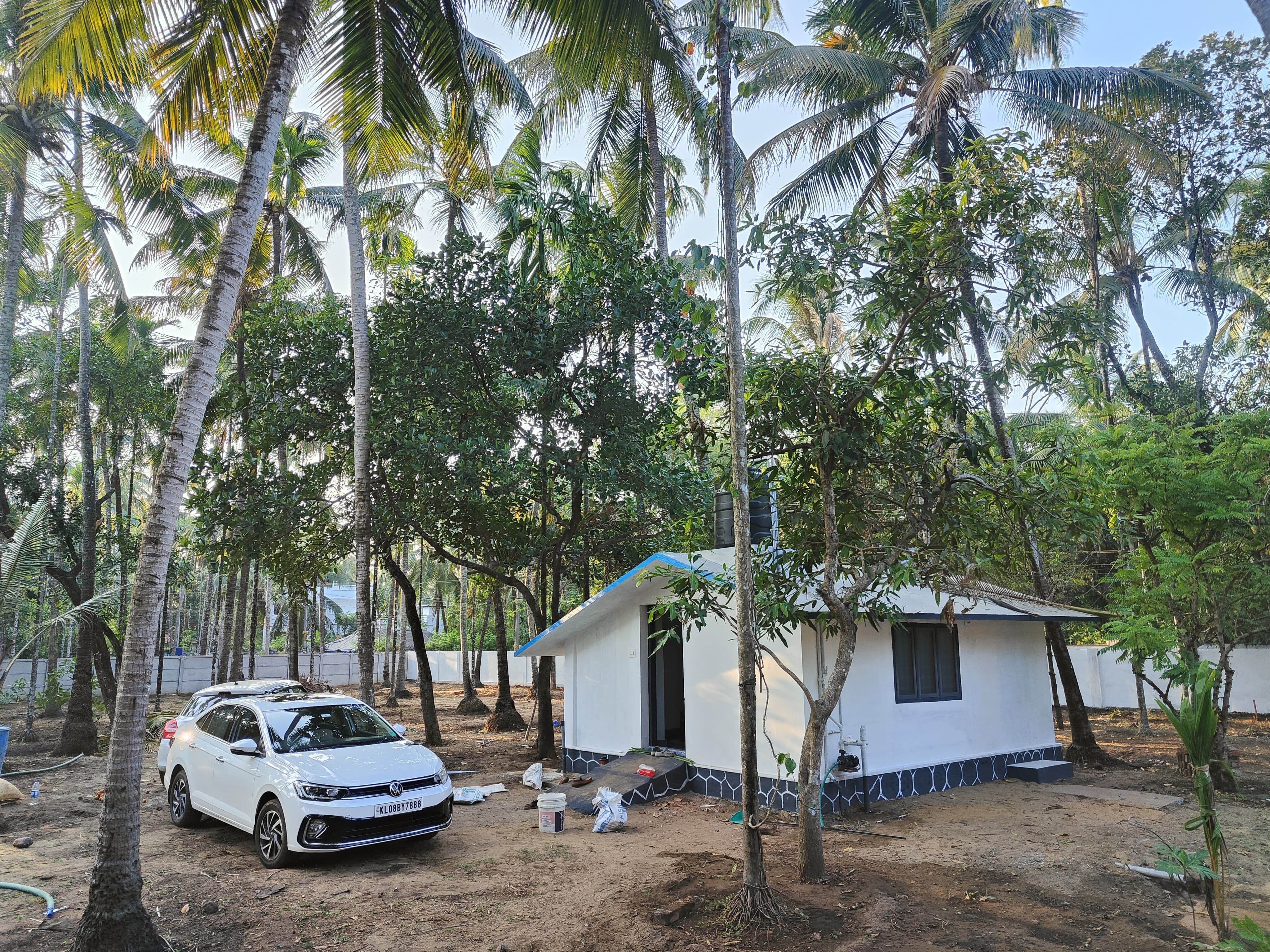 Stay near Snehateeram beach, Thrissur