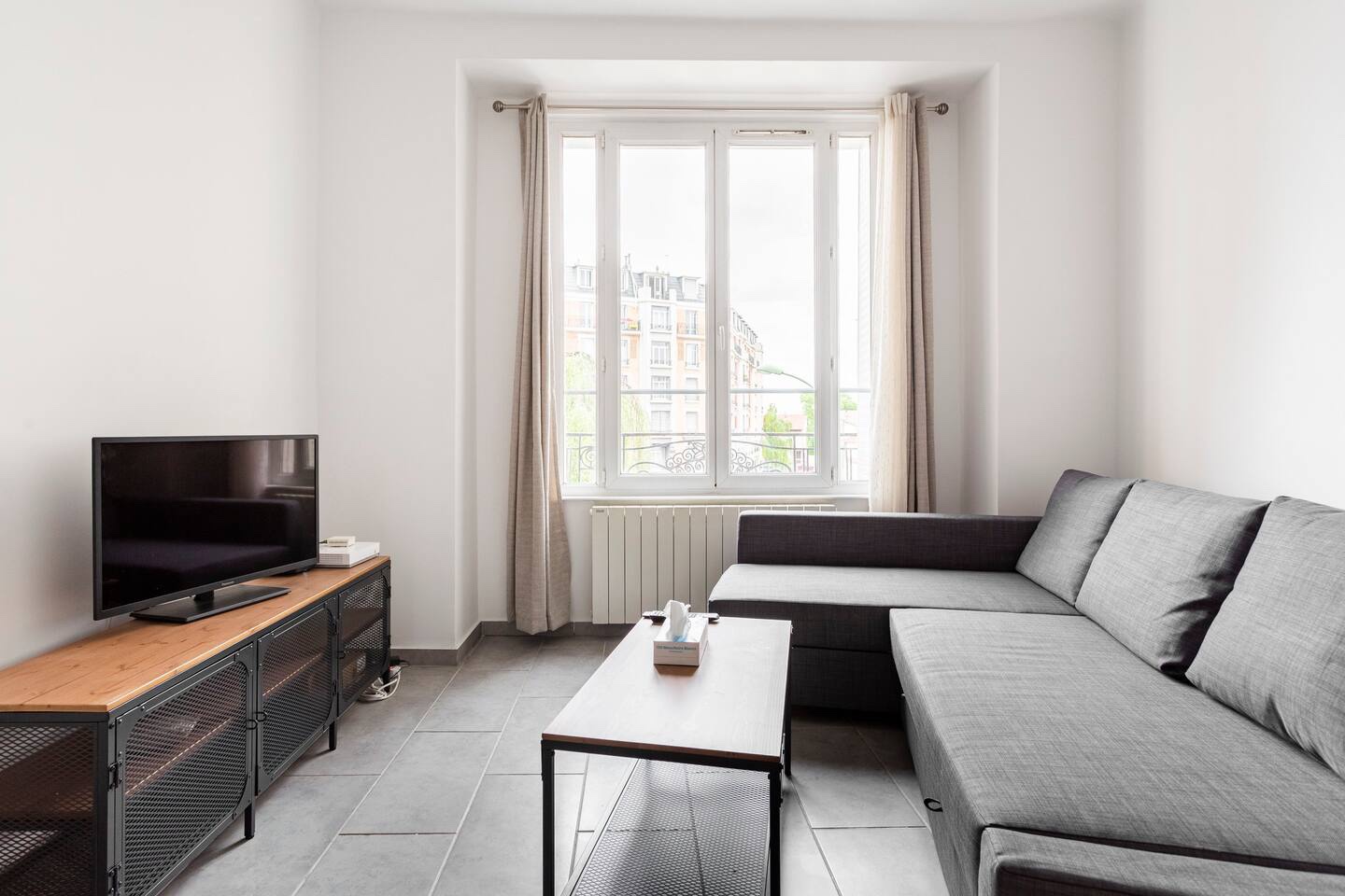 Bright and quiet apartment 15 min from PARIS