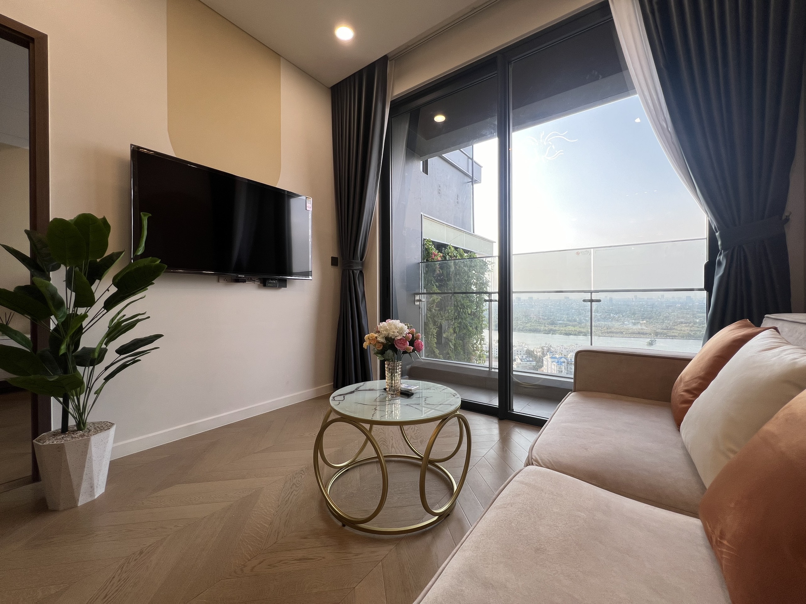 1 bedroom Lumiere free pool