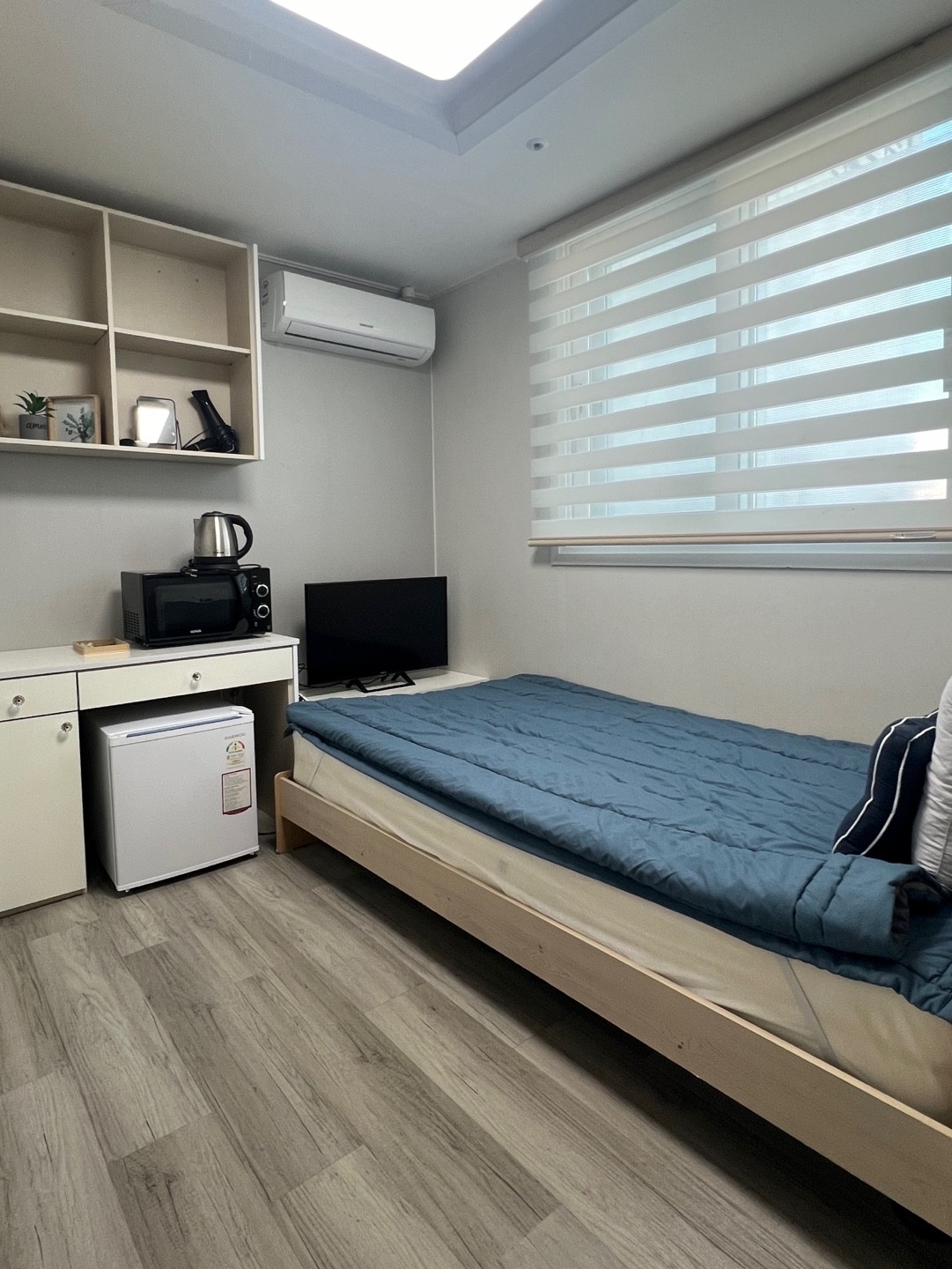 You Stay Room 402