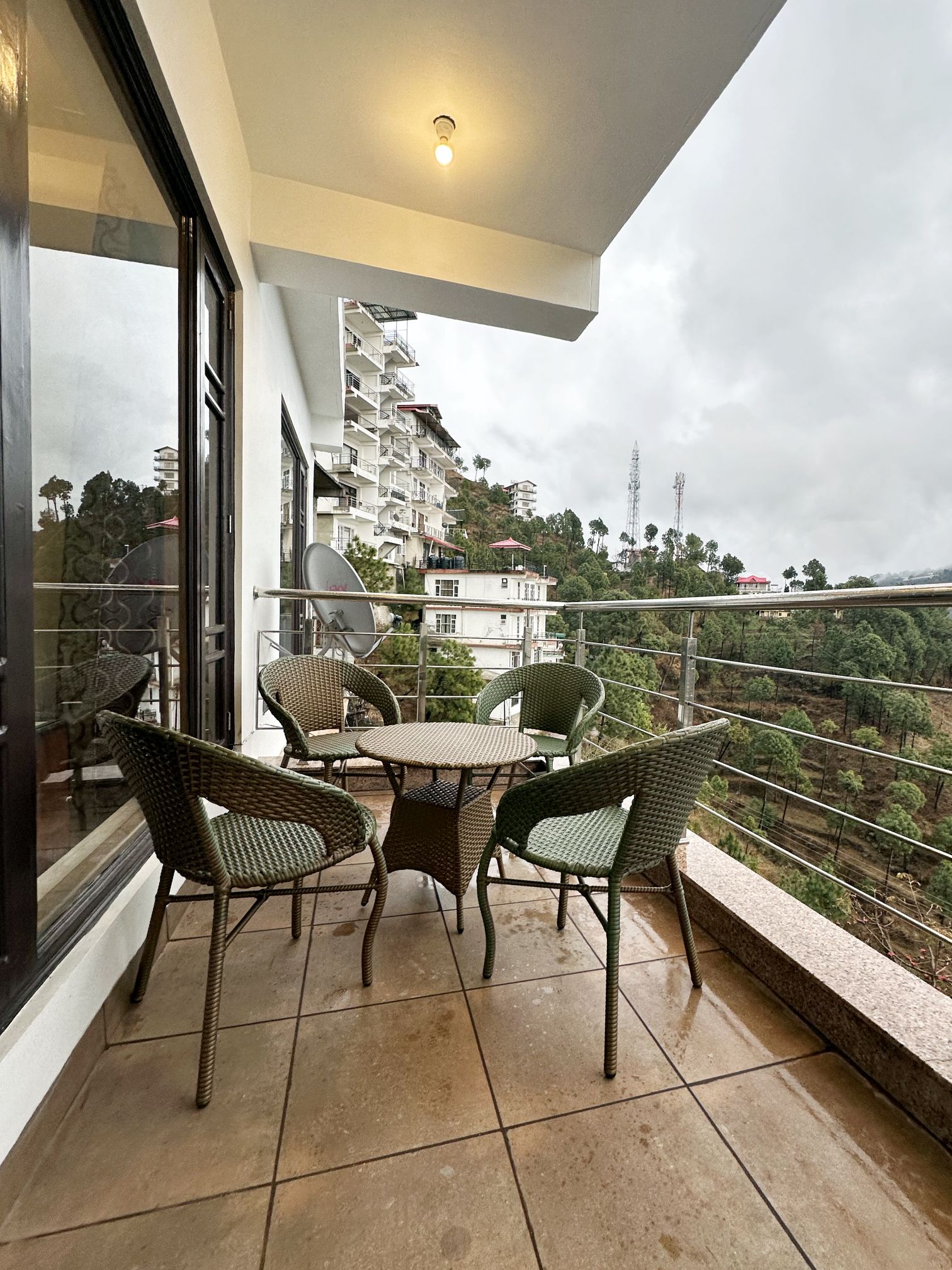 Private 3 BHK - Chirp Concerto