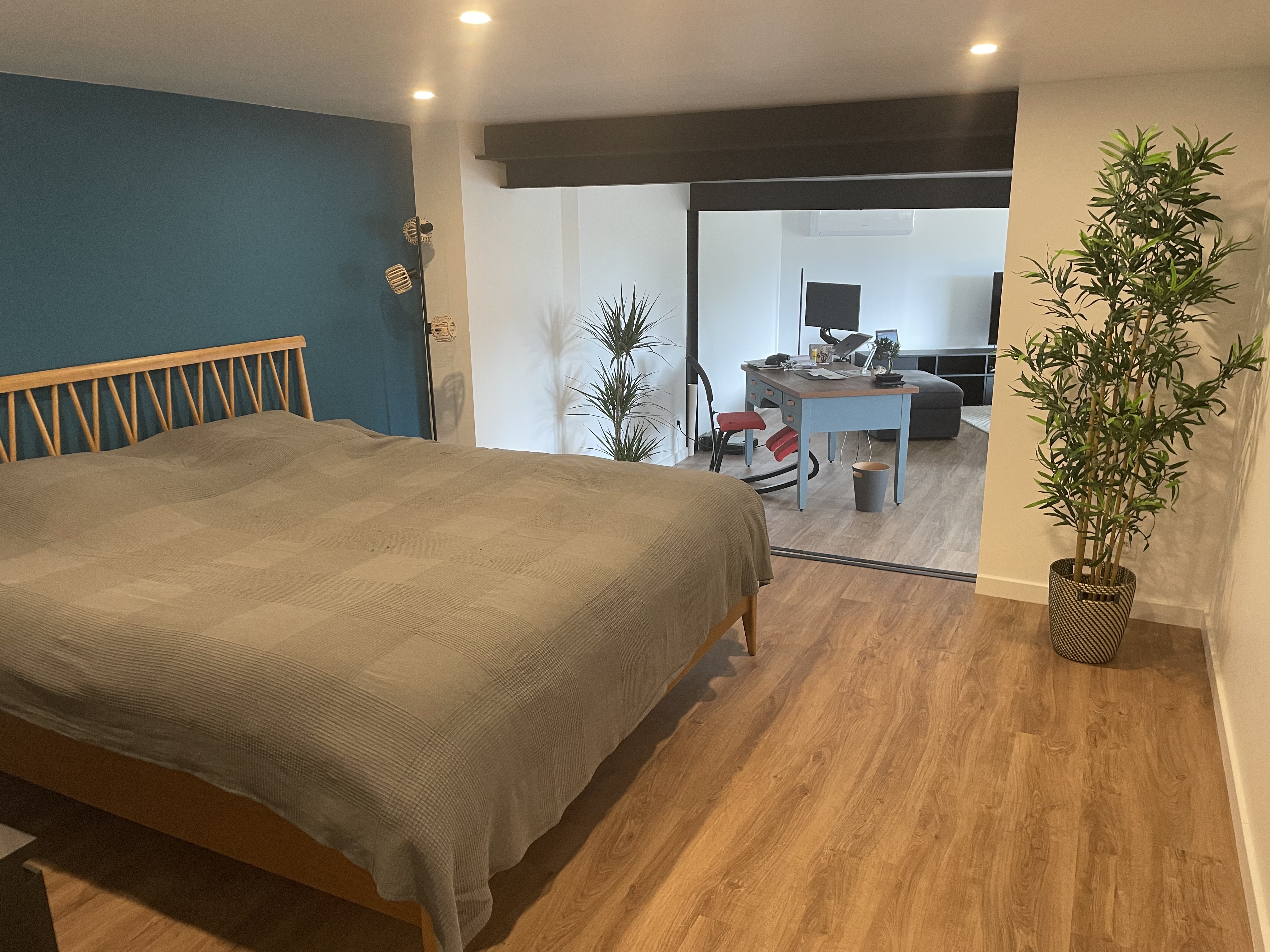 Comfortable apartment near the sea