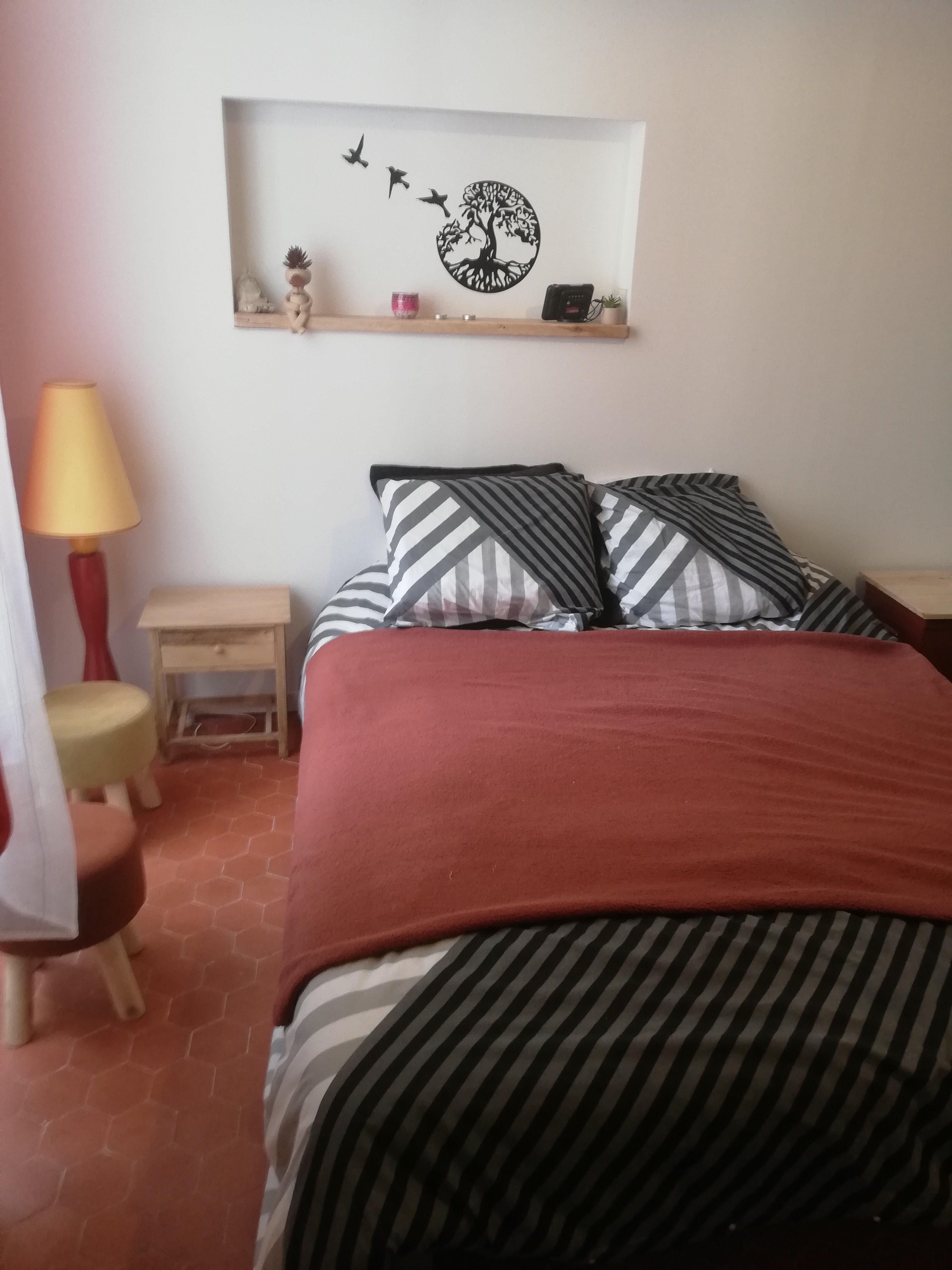 Warm studio for 2/4 people