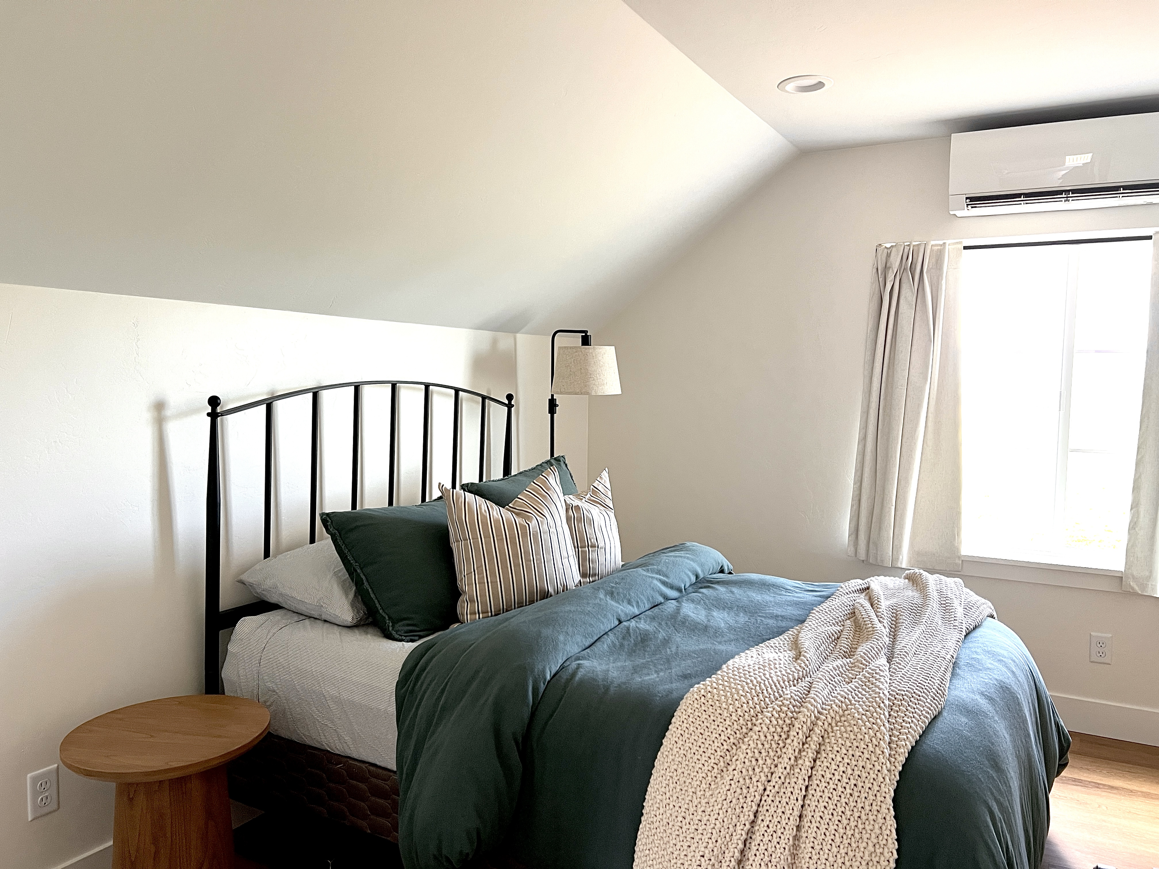 charming guest house w/ a view