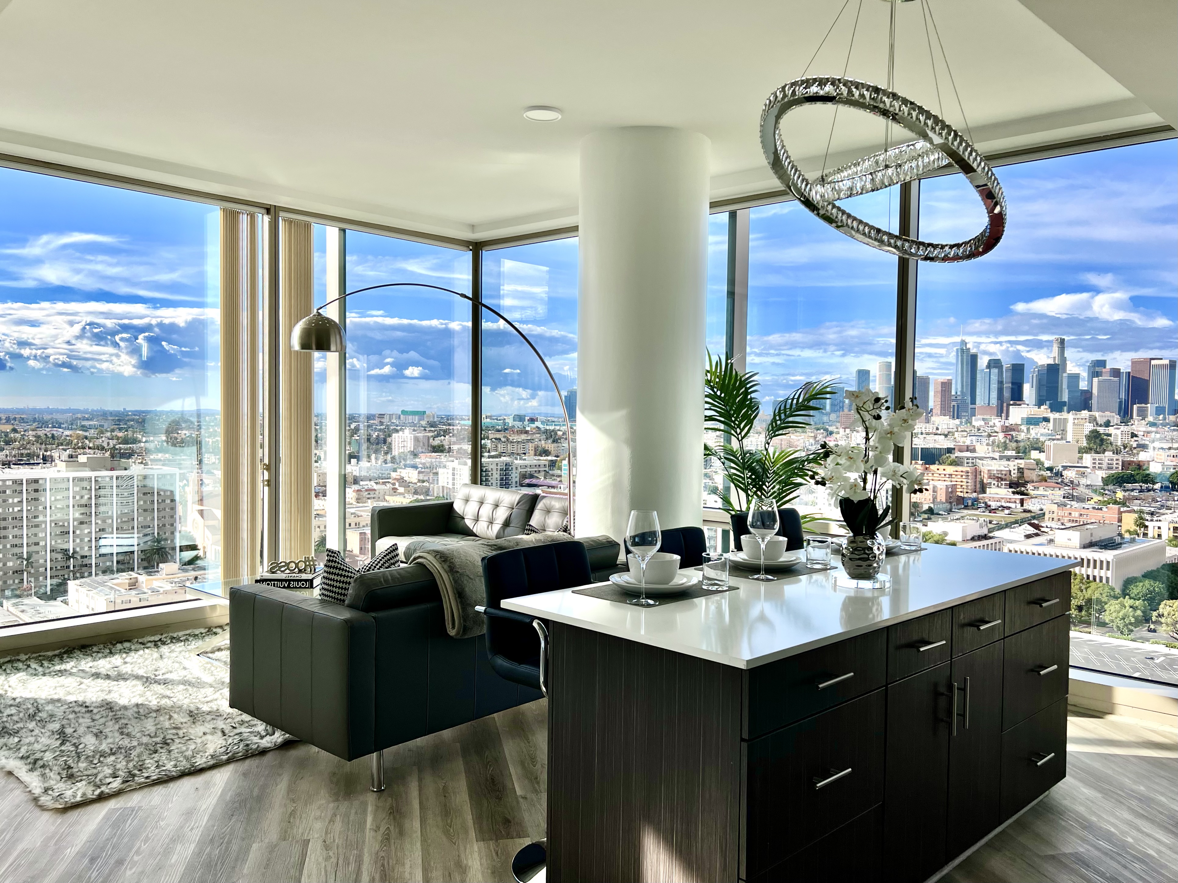 Penthouse LA 2bed/2bath [SKY SUITE | 5-STAR VIEWS