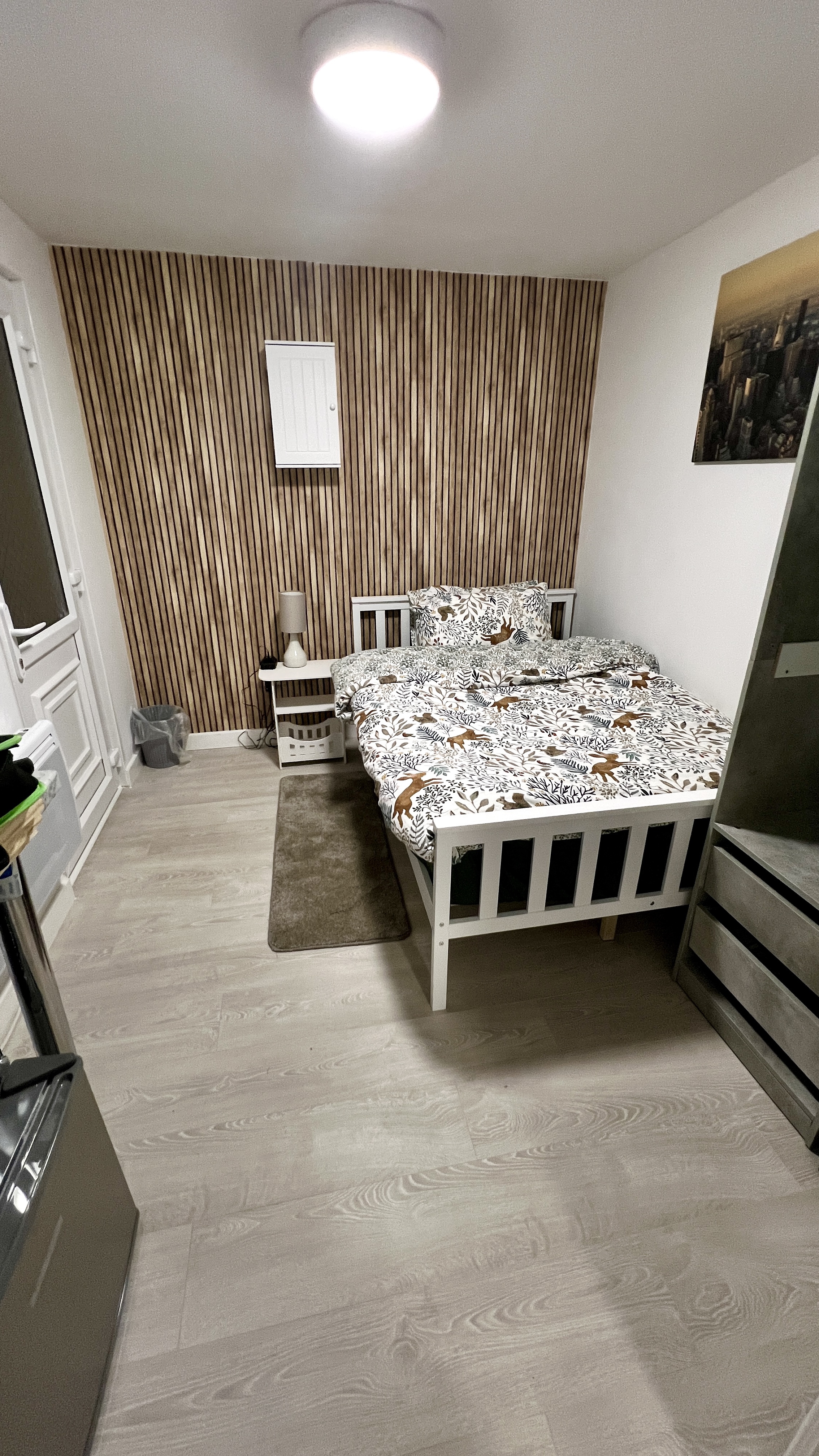 Room in Thurrock.