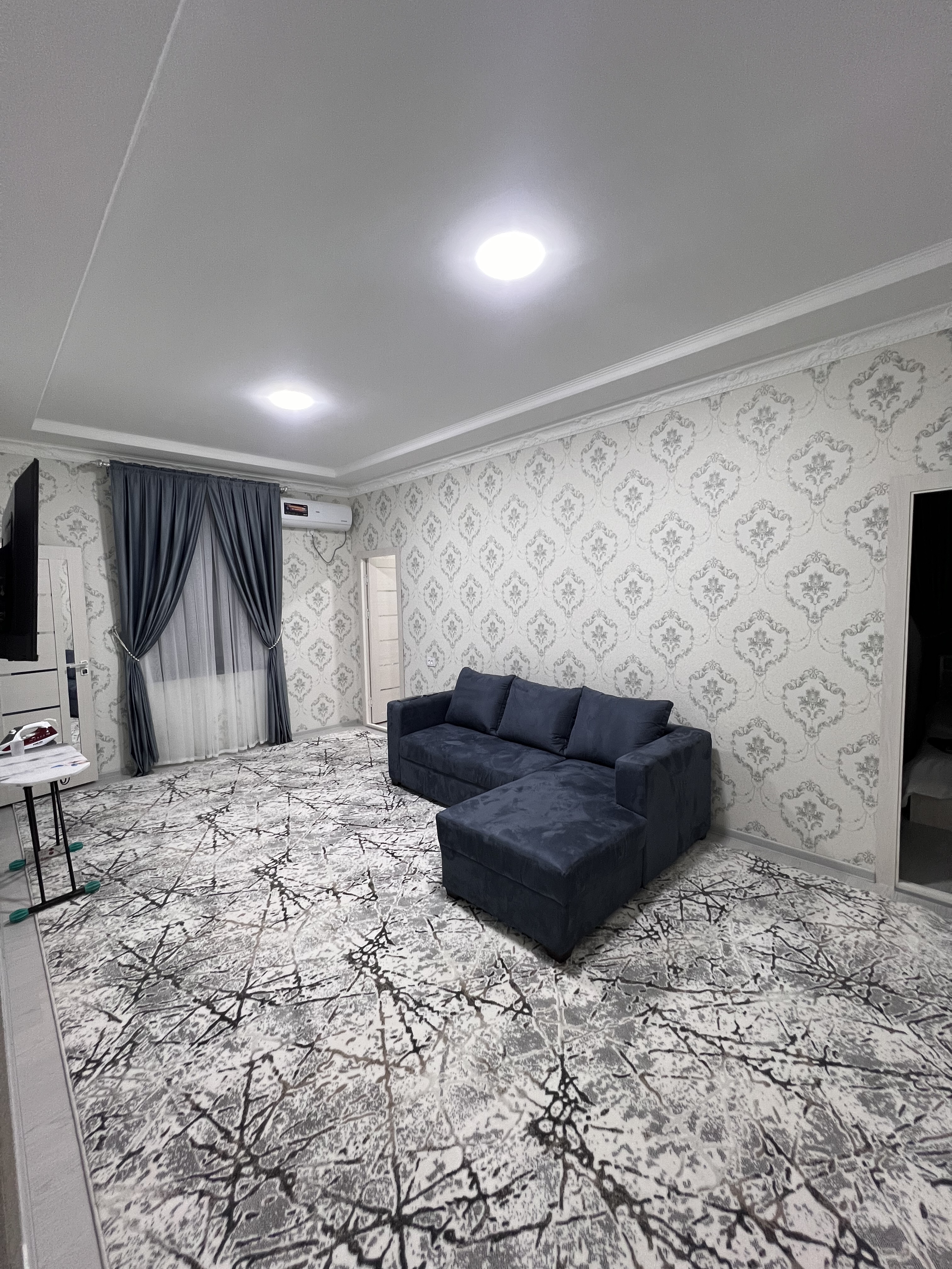 Apartment lux
