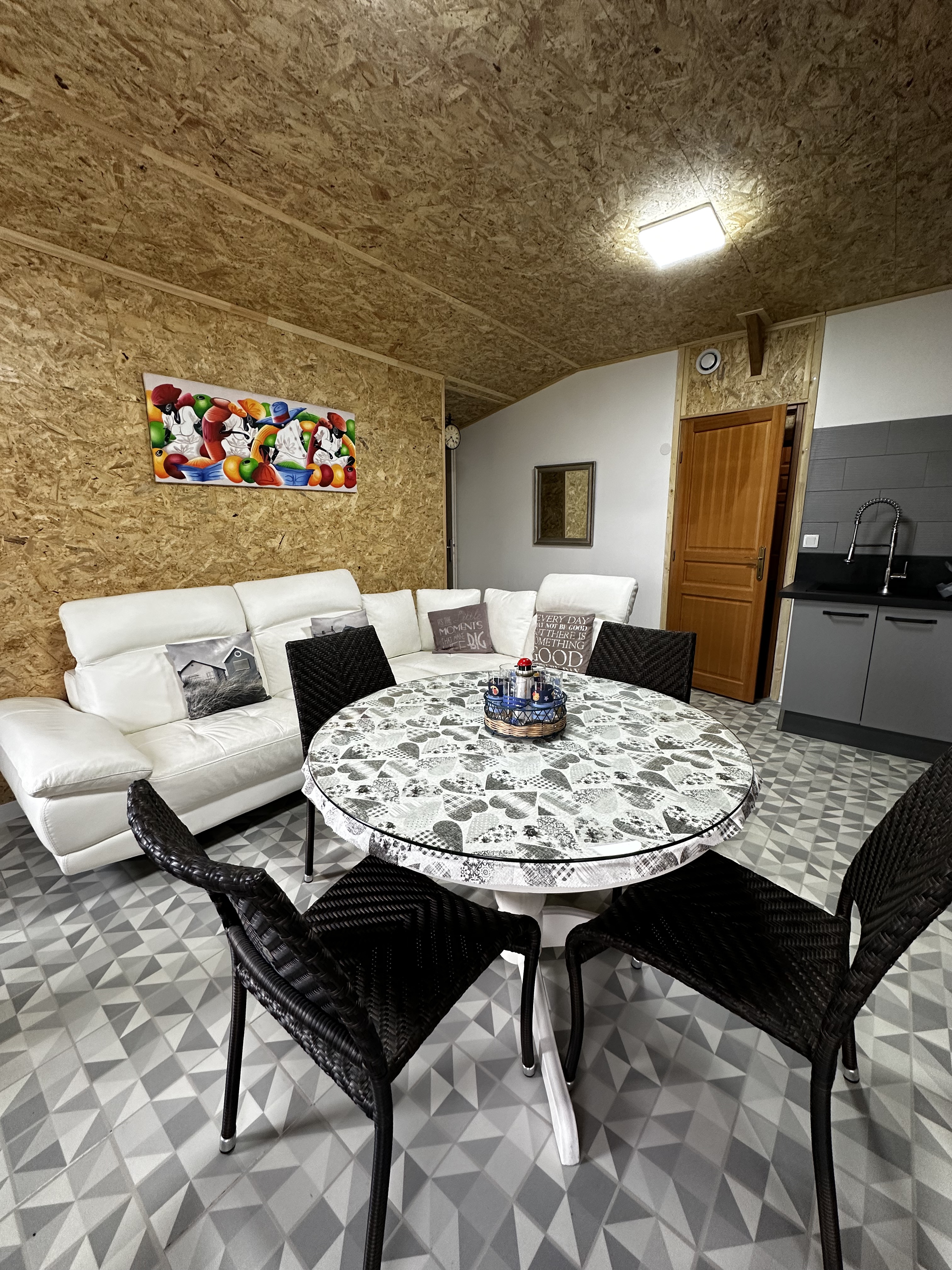 Beautiful apartment 800m from the beach