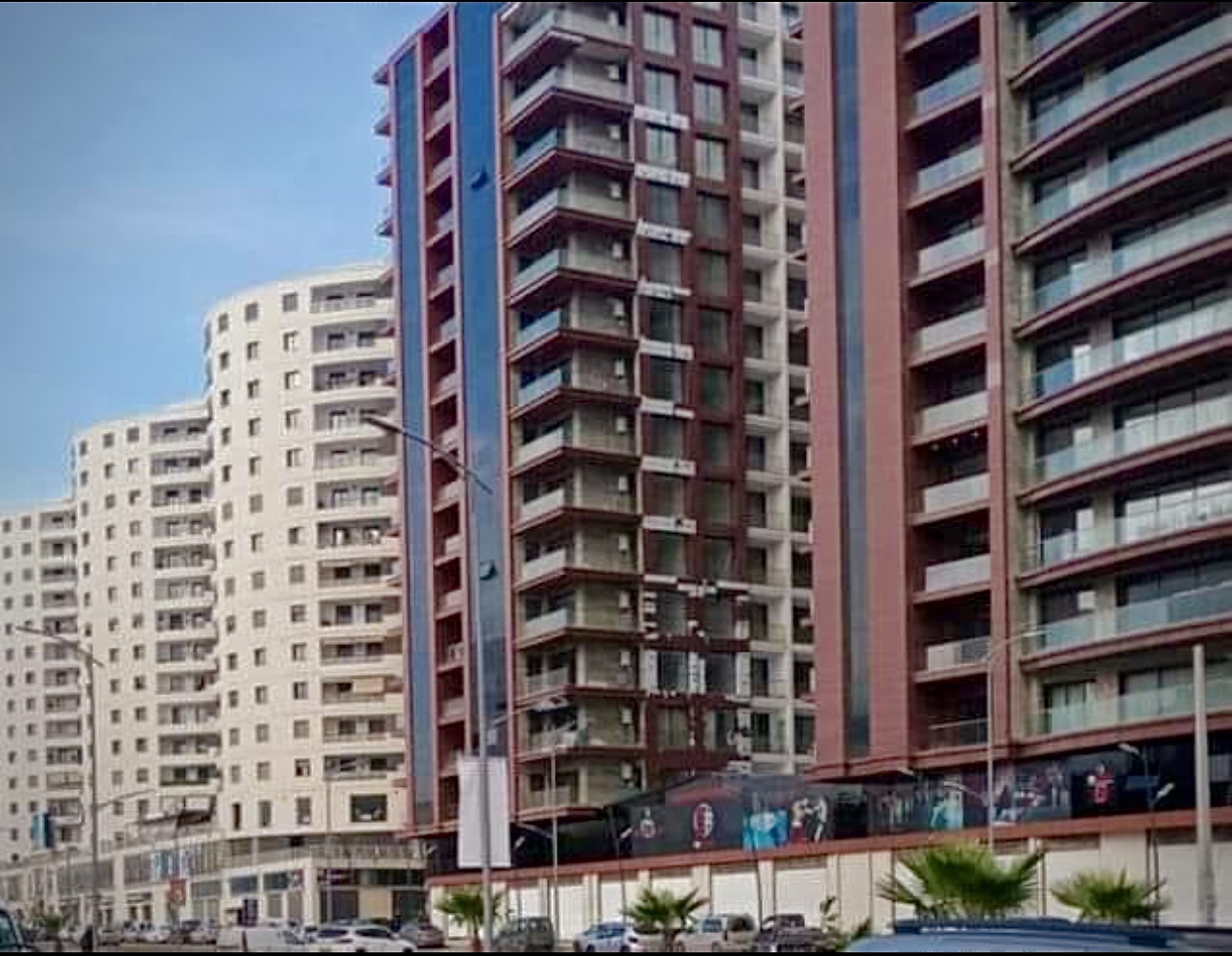 Apartment f3 boulvard des lions les zianides oran