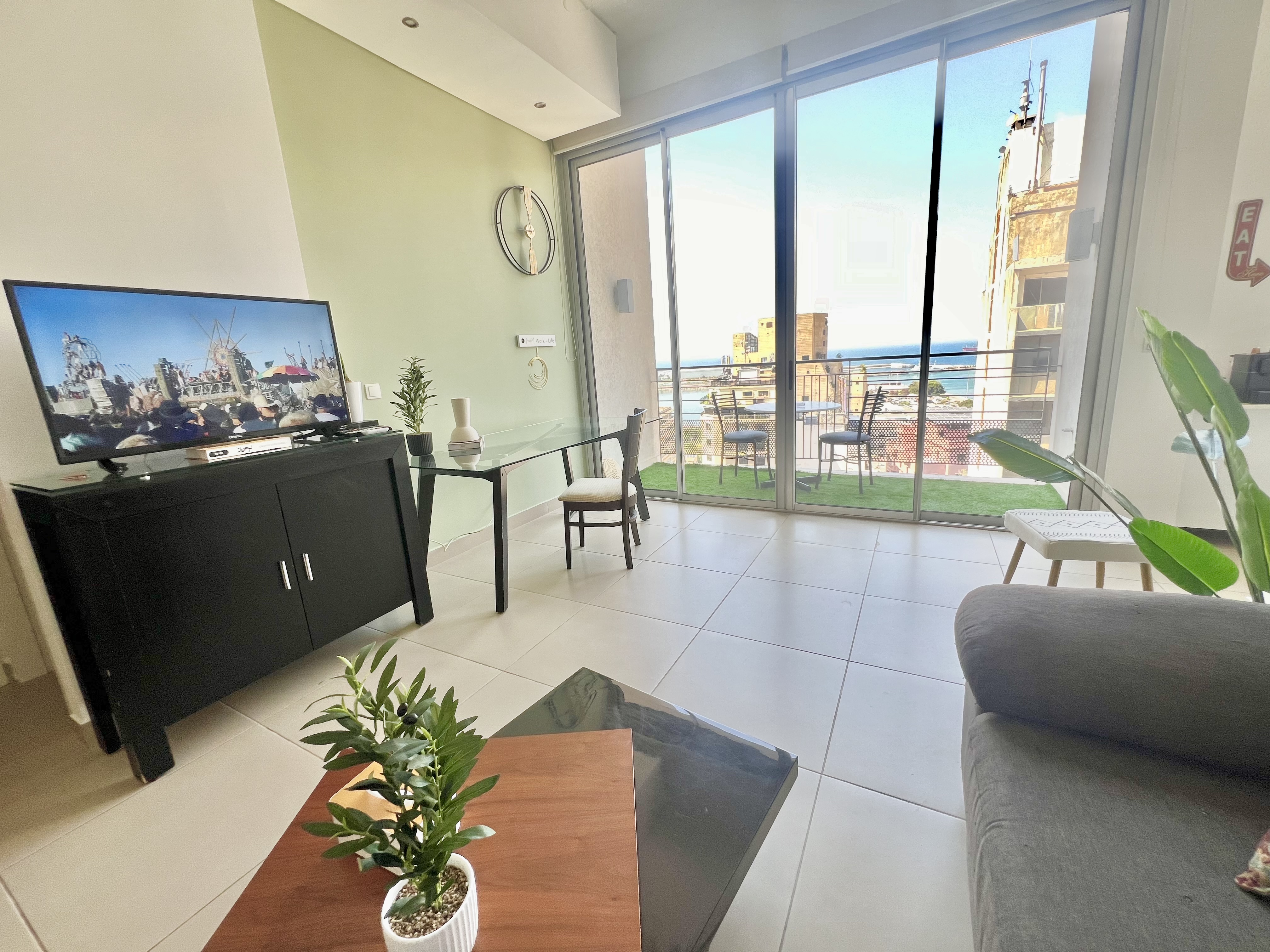 Sea view one BDR APT in Beirut