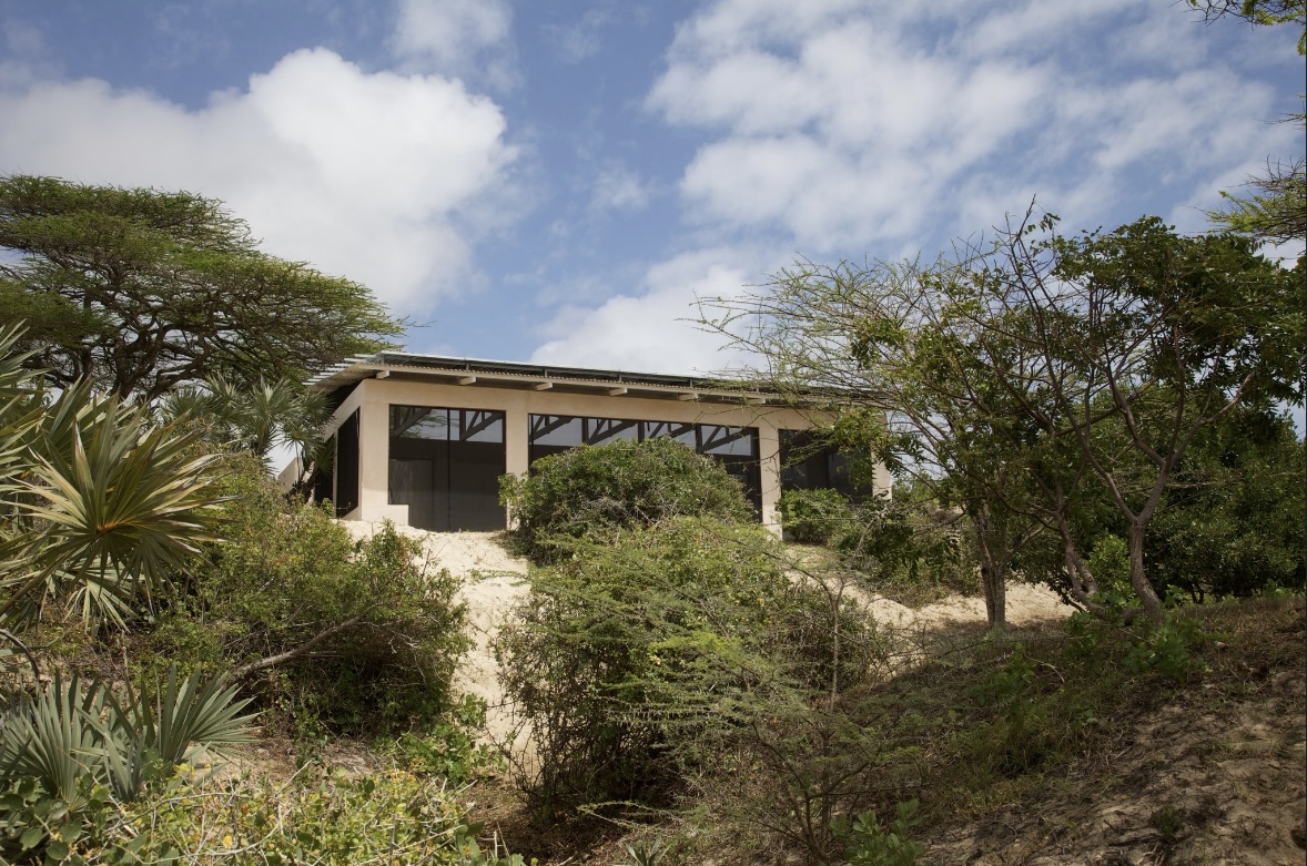 Solar House with a sailboat