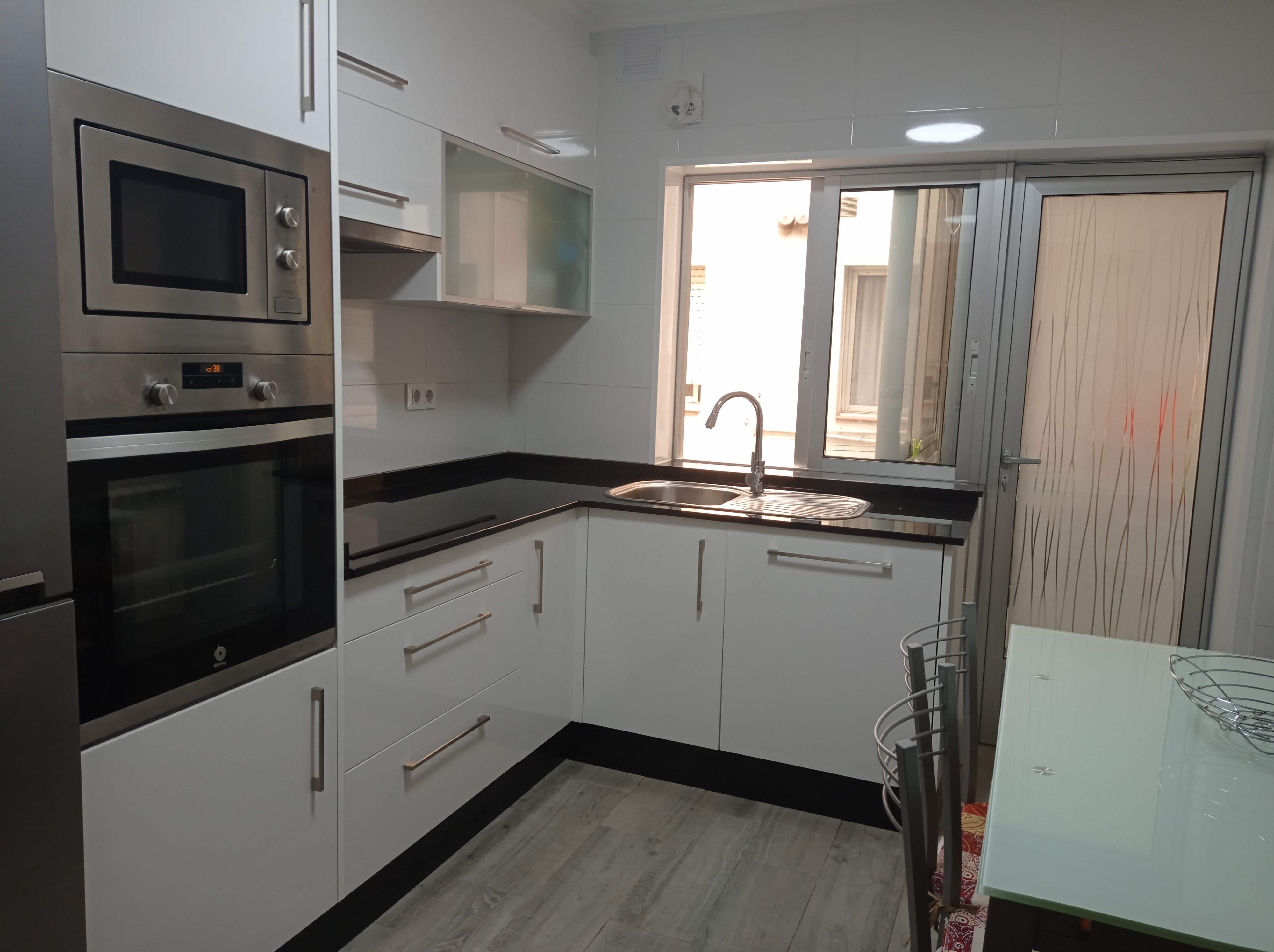 Spacious,
centrally located apartment