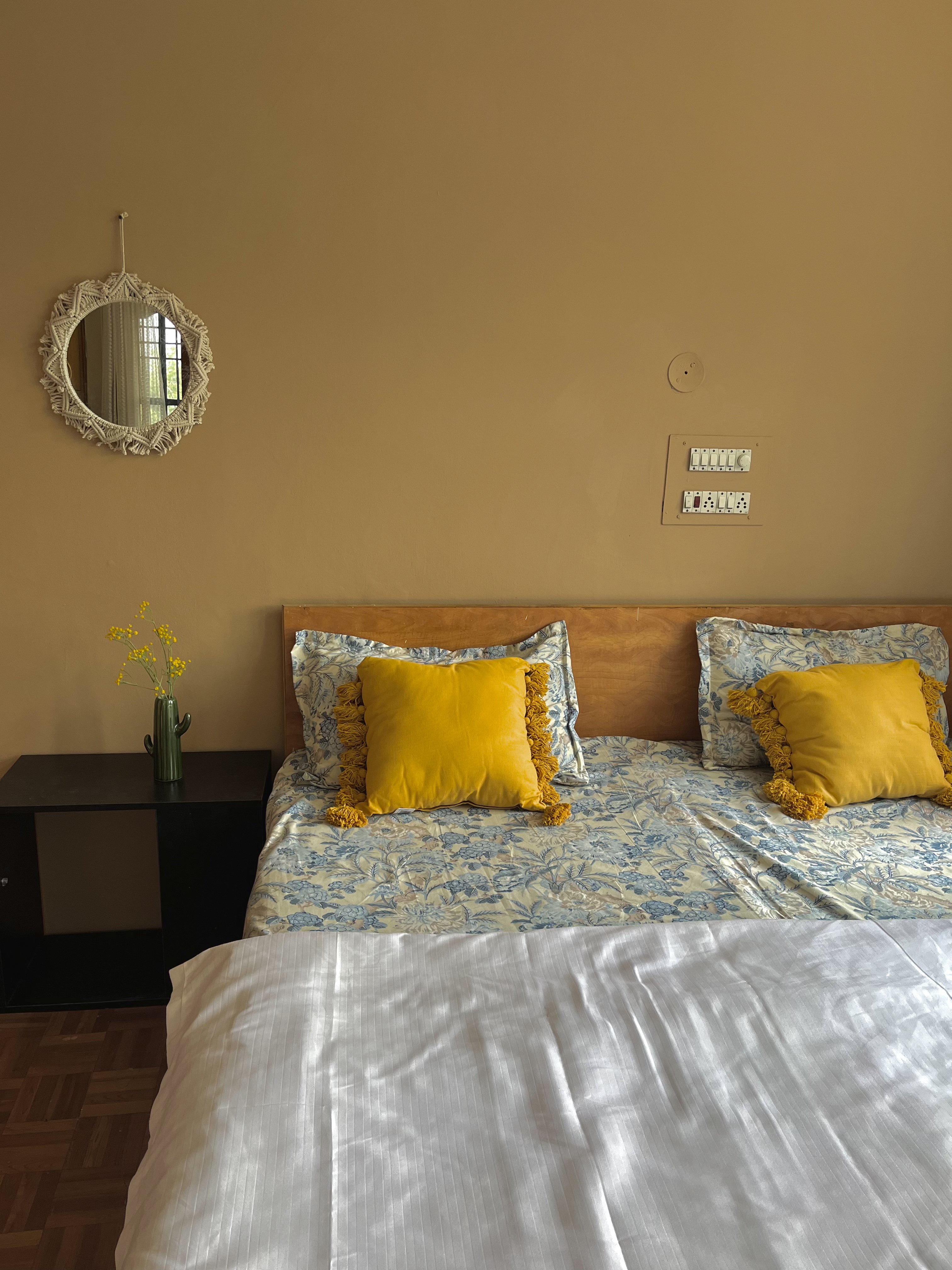Jugnu Homestay
for that “Ghar wali feeling”