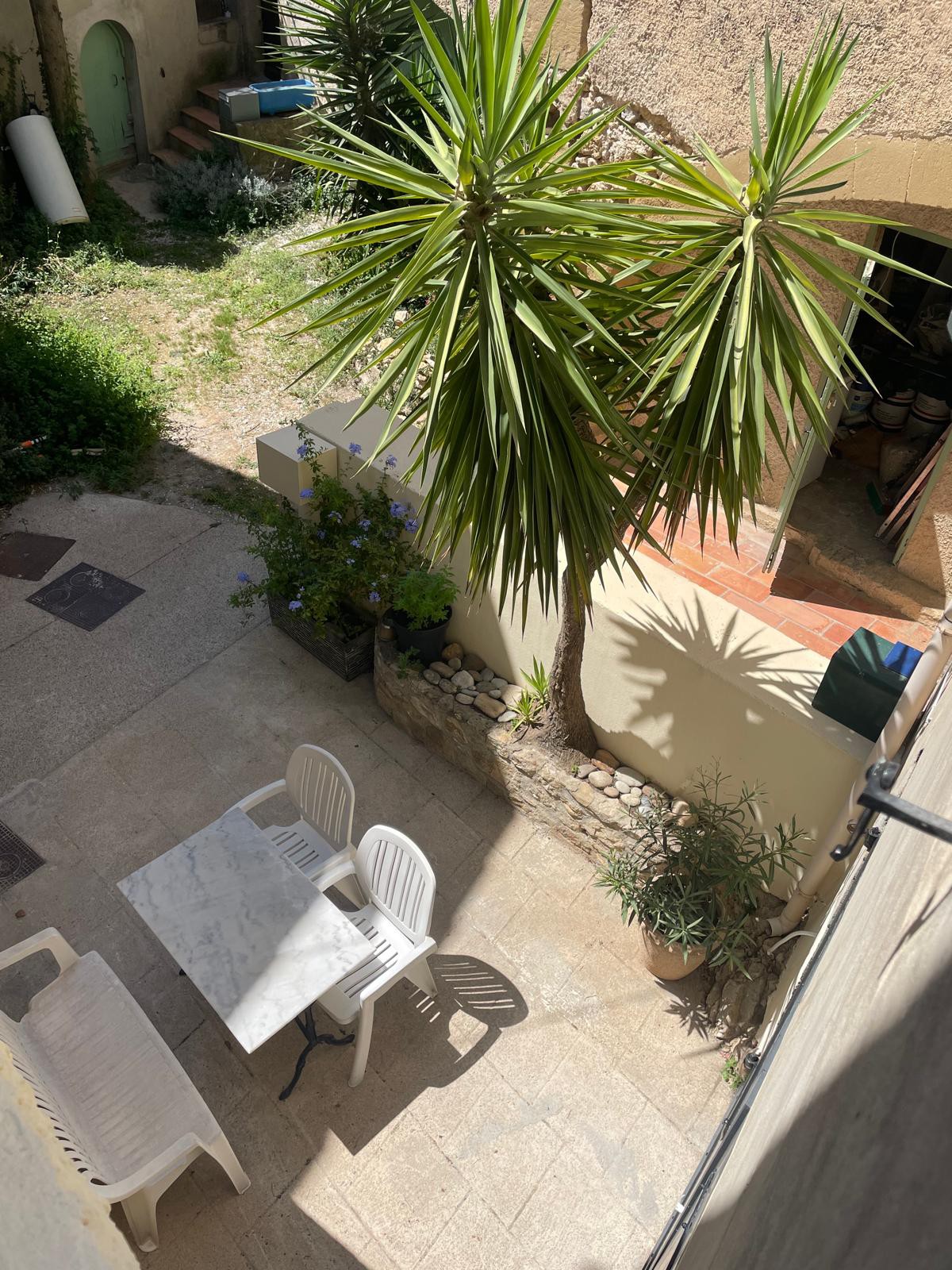Village house in the foot of the Alpilles