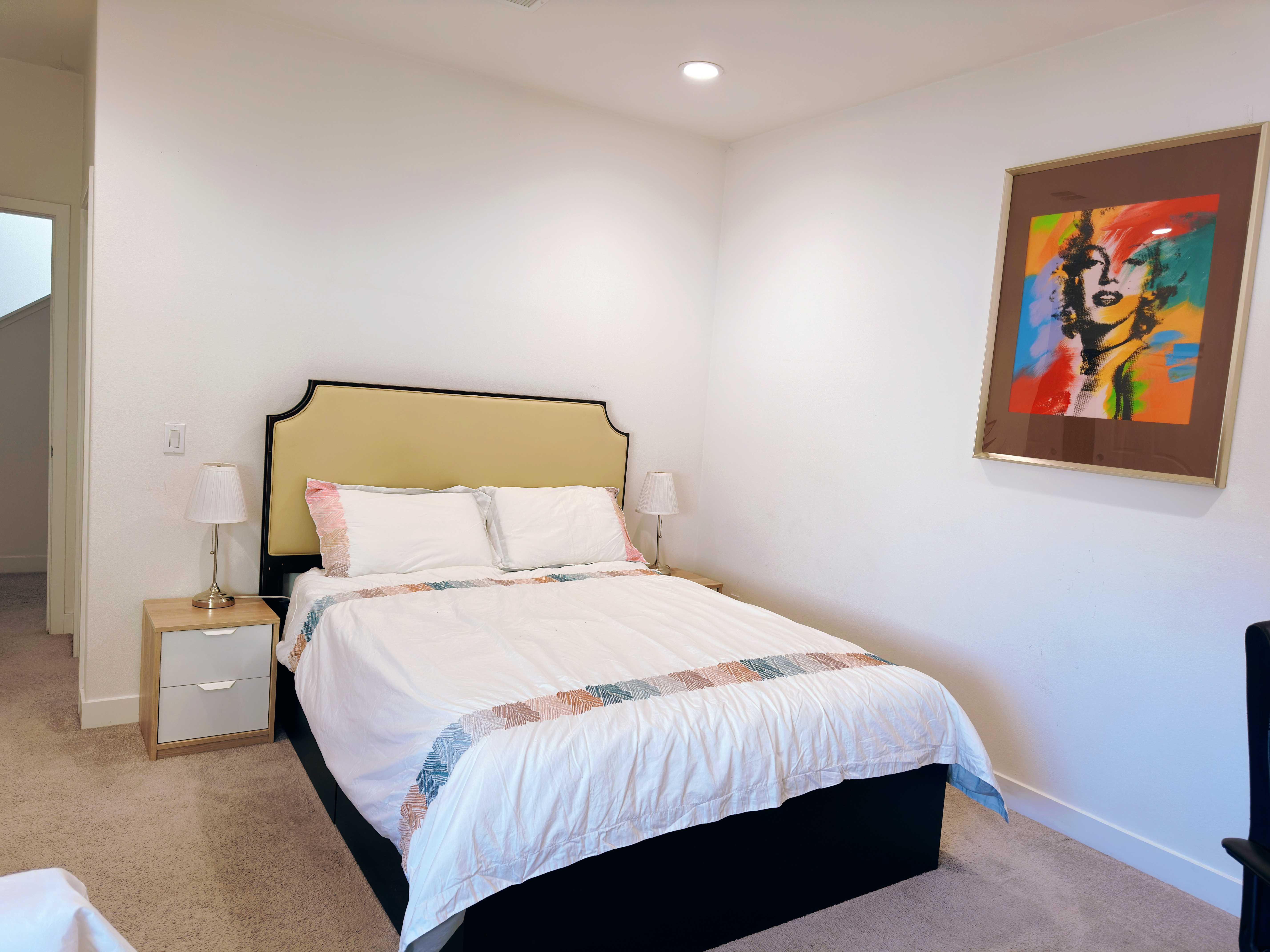 Suite Queen bed | Great value for money near Irvine Grand Park