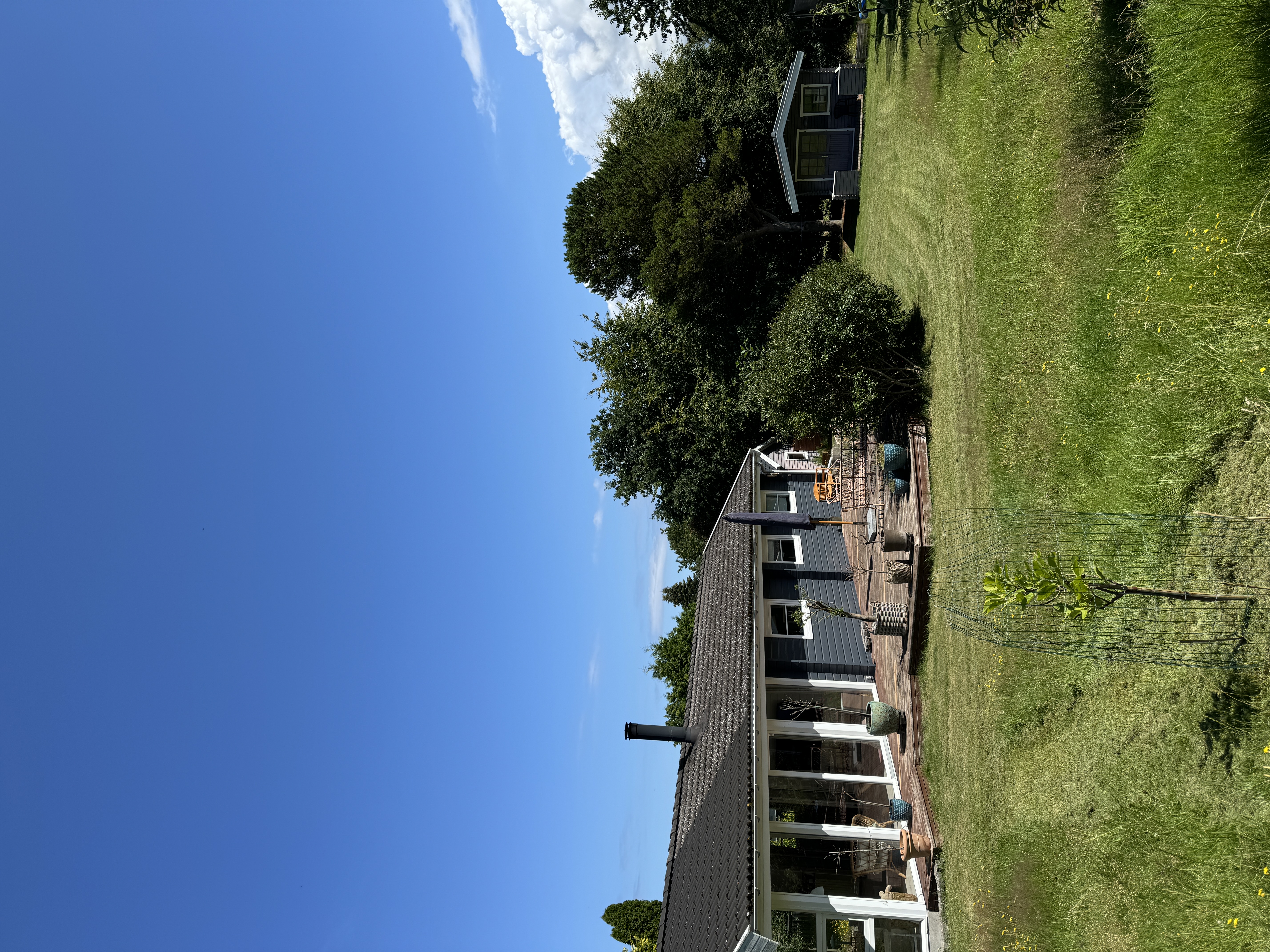 Cottage and annex close to water