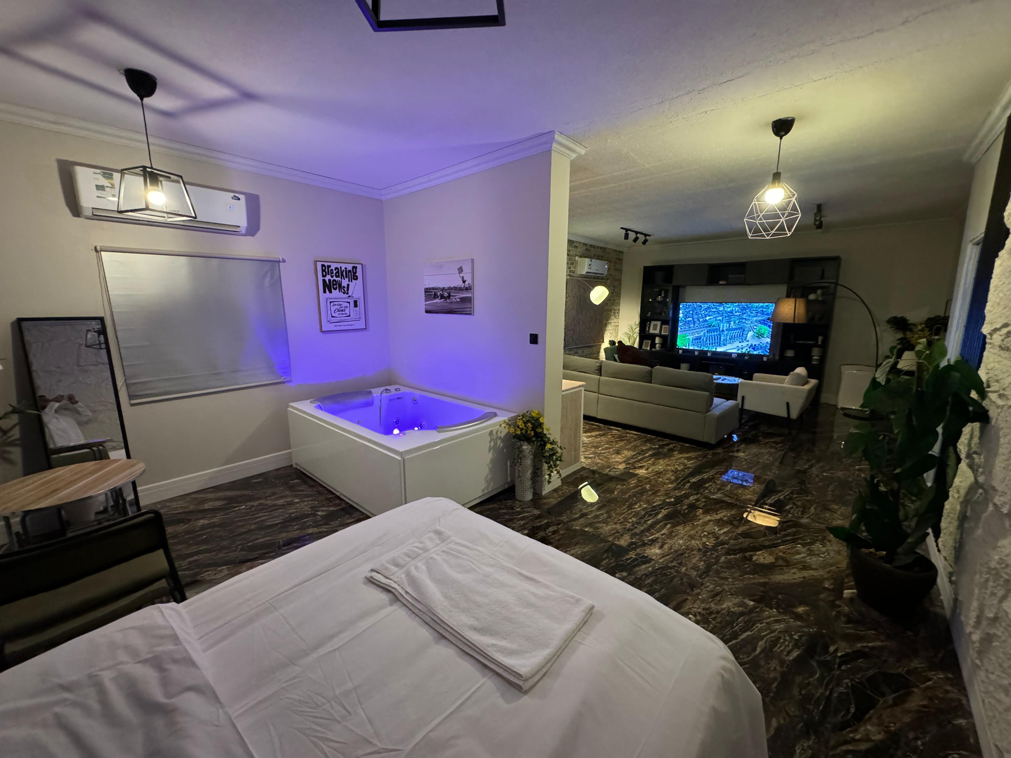 Studio with Jacuzzi