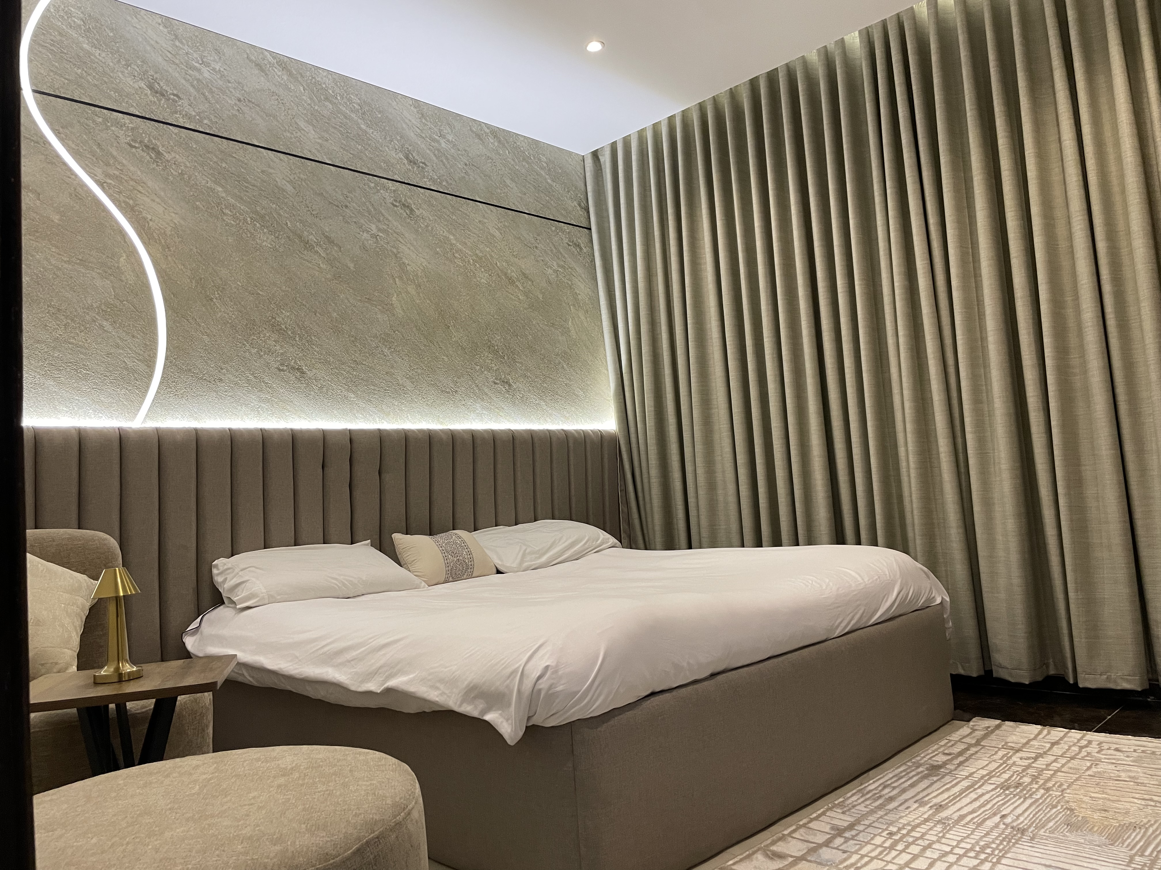 Stylish and quiet studio, bathroom and kitchen