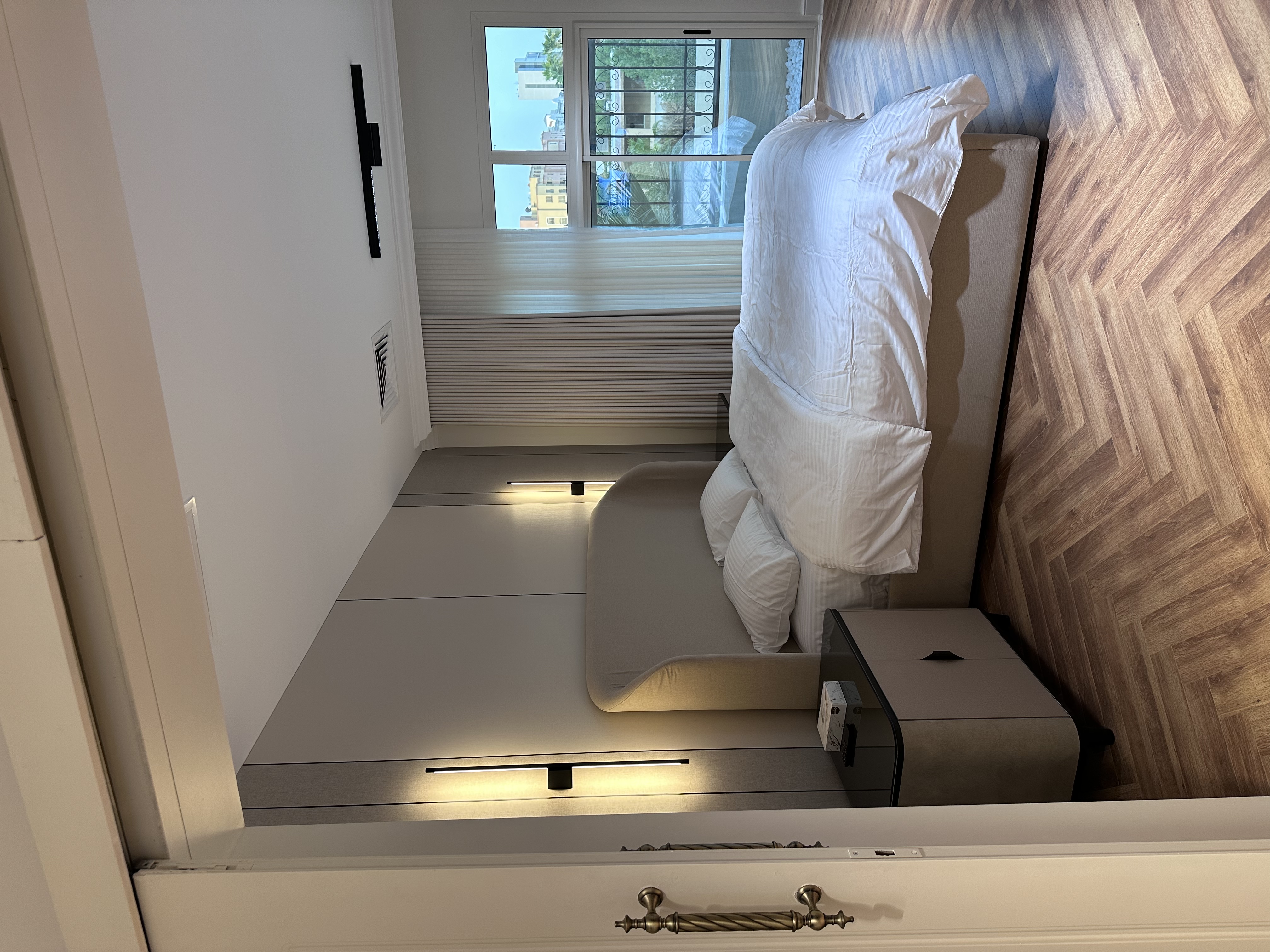 Modern Self-entry Suite