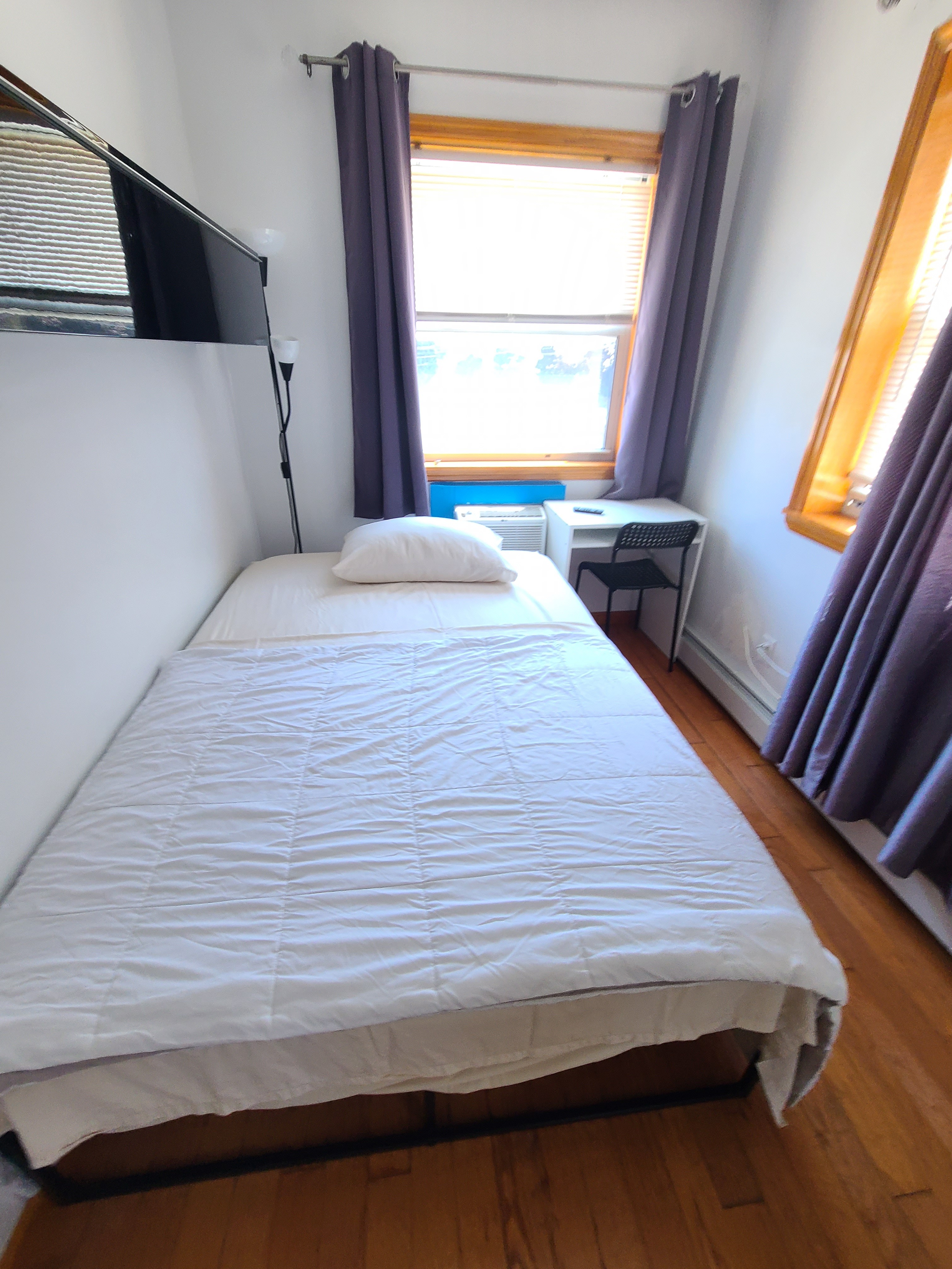 room for one person in New York